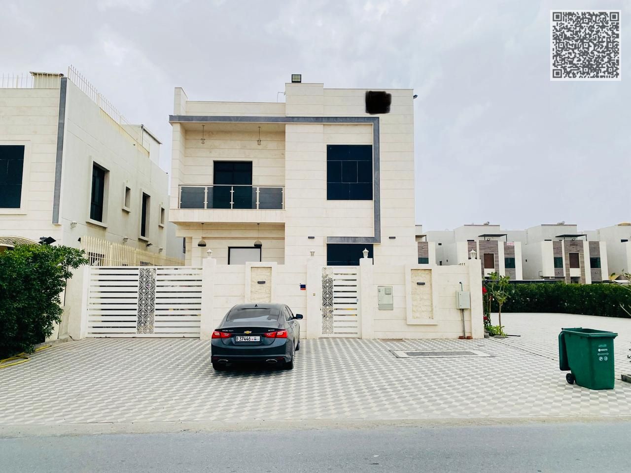 READY TO MOVE LUXURY CORNER O5 MATER BEDROOM VILLA FOR RENT IN AL YASMEEN AJMAN