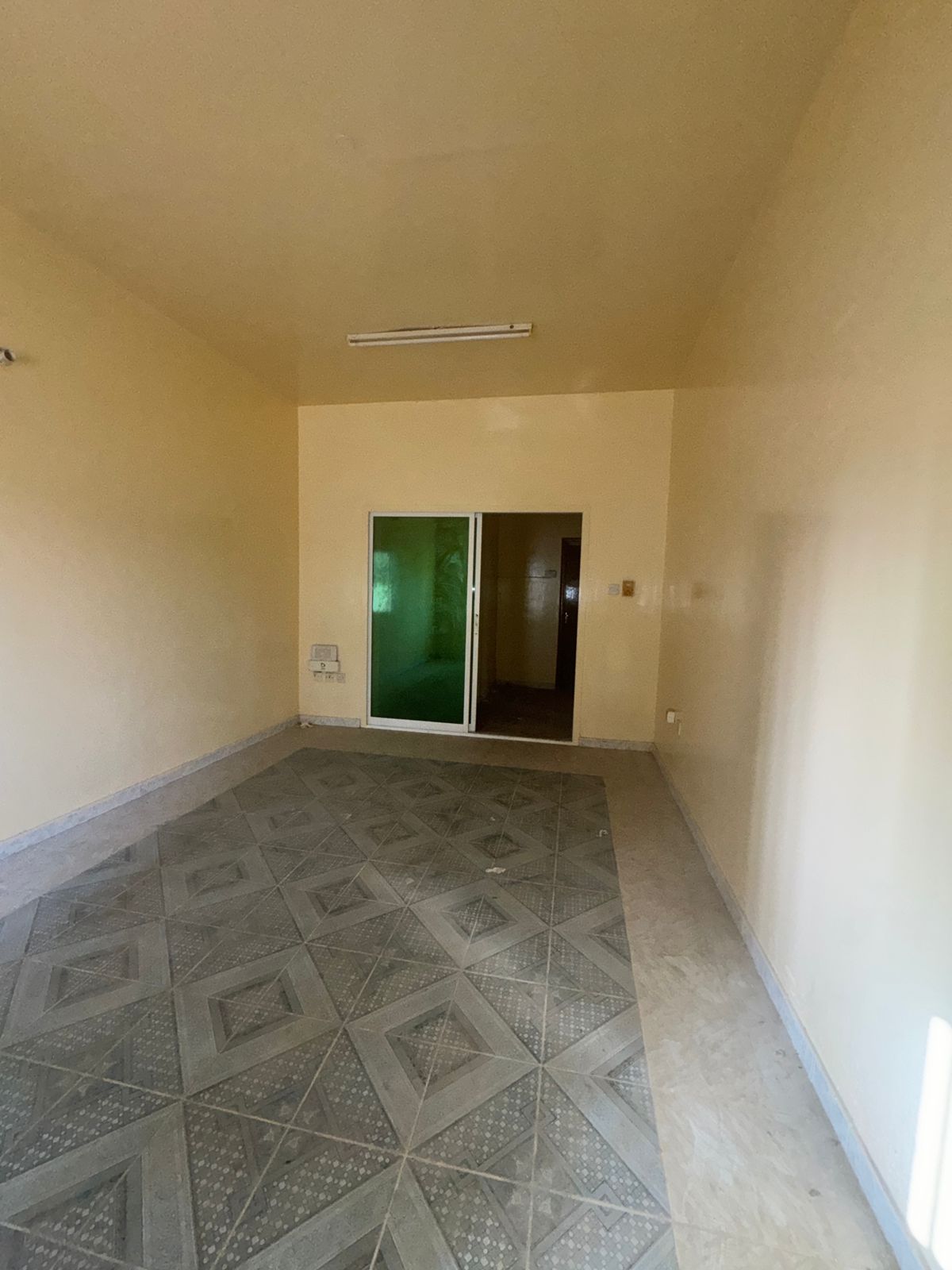 AED 30,000 – Spacious 2 Bedroom Apartment for Annual Rent Al Nuaimiya 3 – Ajman Excellent ground floor apartment with large area Large apartment with
