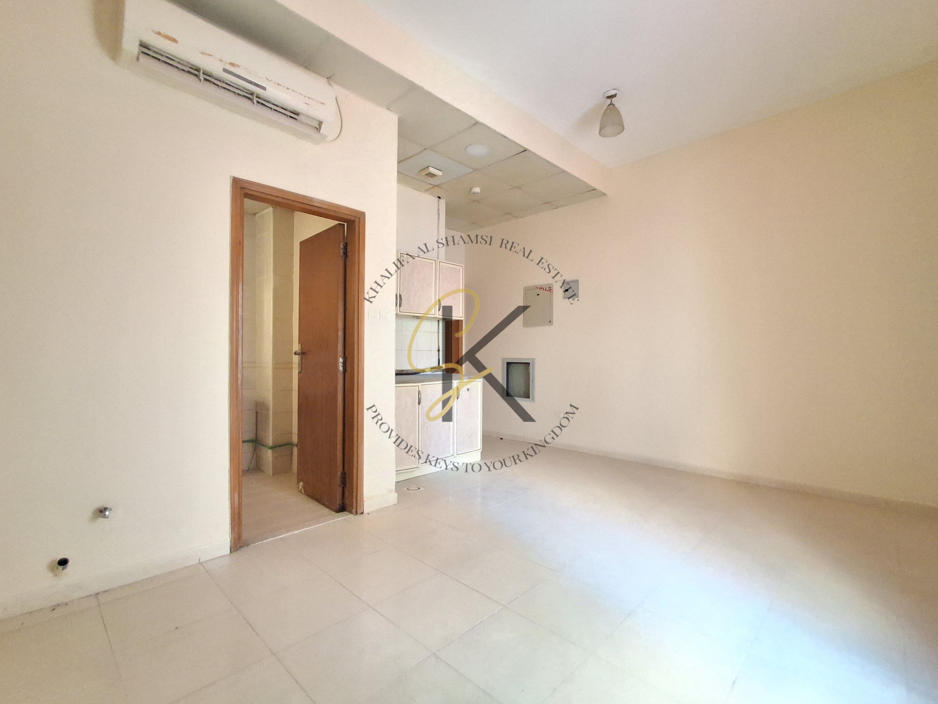 STUDIO charming living for rent on the road building neatly regularly in Muwaileh sharjah full faimly building