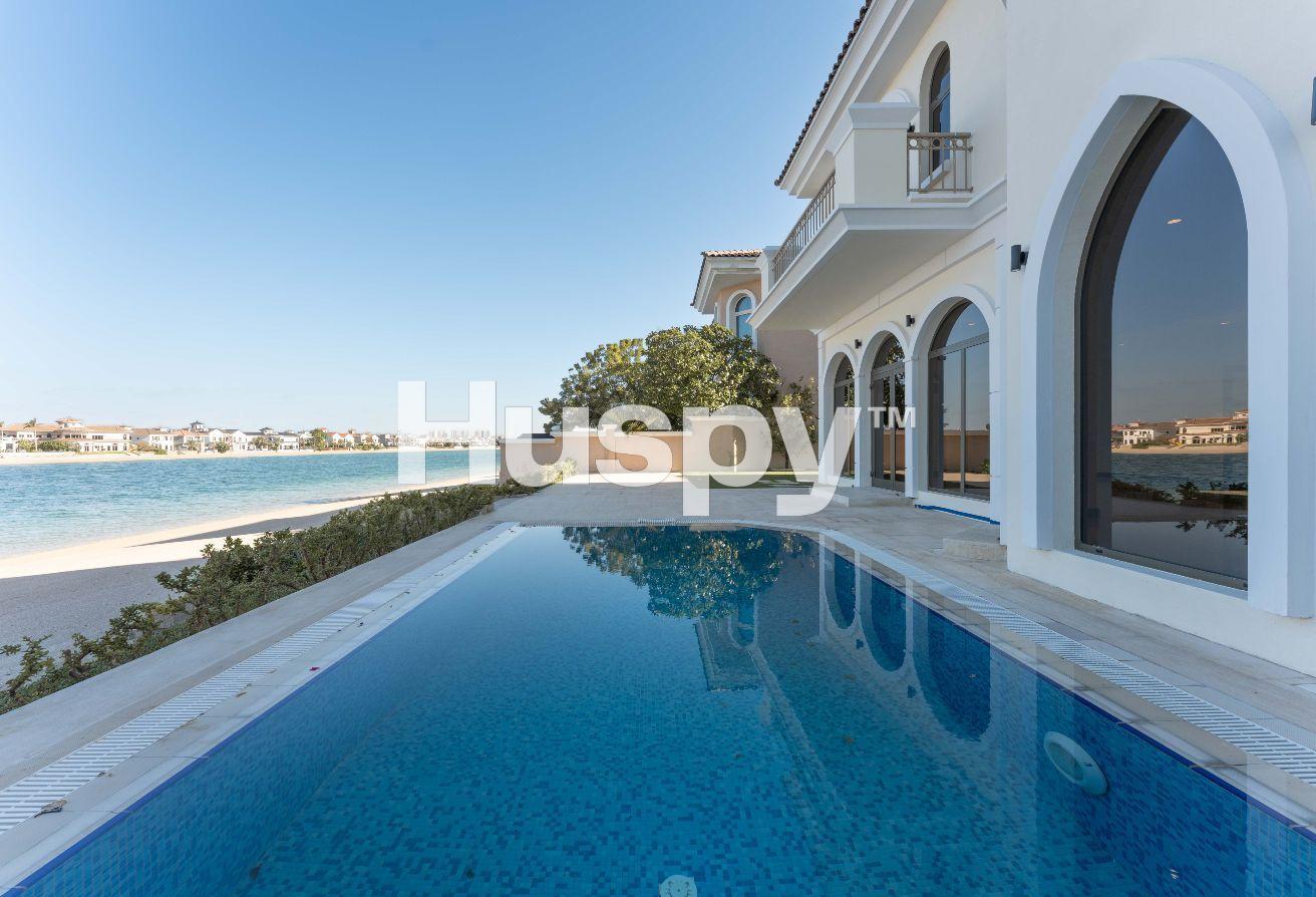 Vacant Now | Landscaped | Upgraded Kitchen