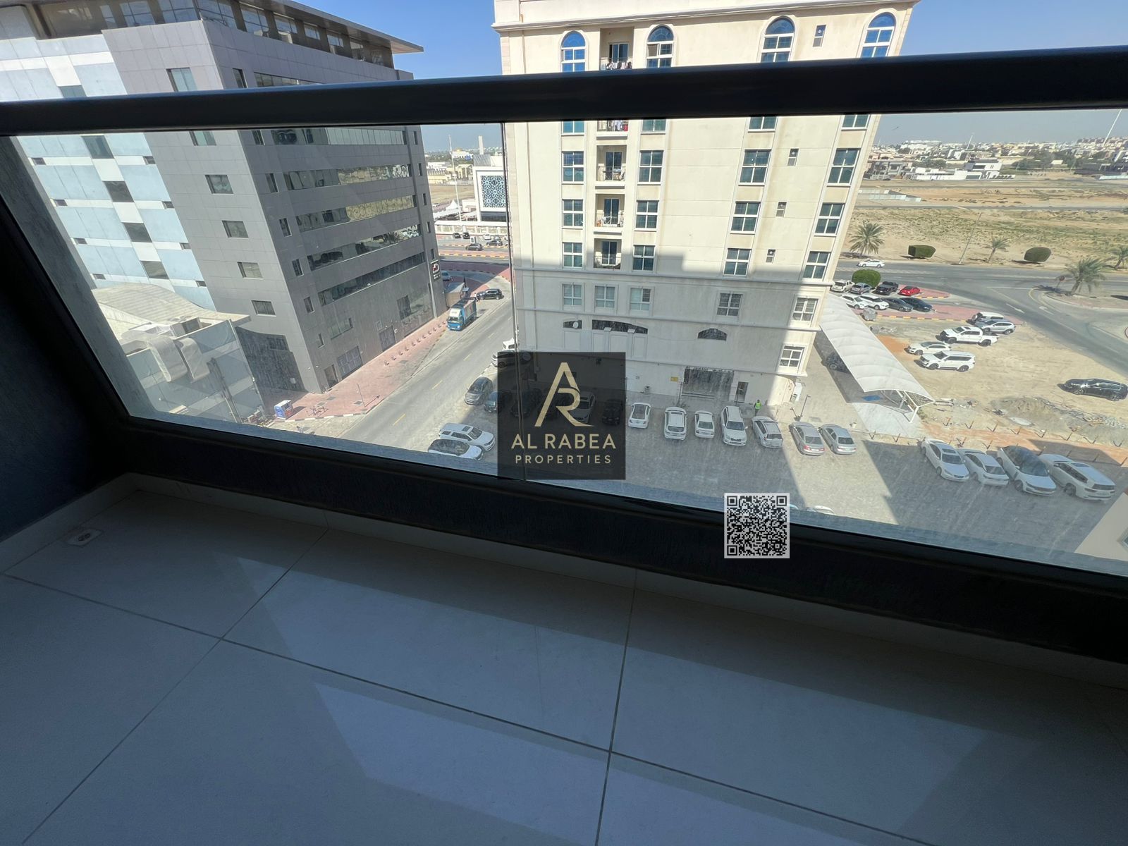 Prime location - close to City Centre - open view - built-in wardrobes - modern design - balcony