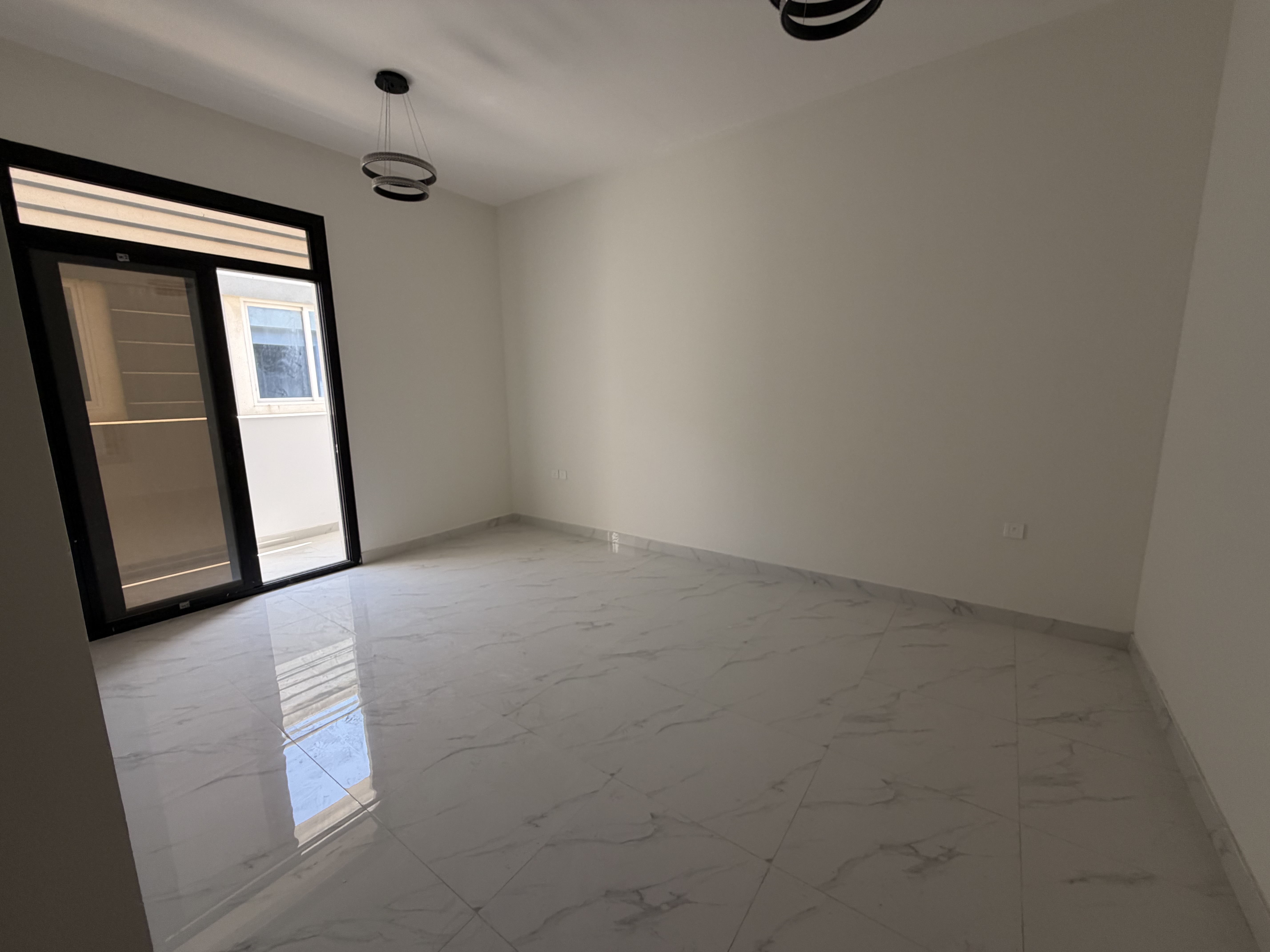 Brand new , nice 1bhk apartment available for rent with 2 washrooms