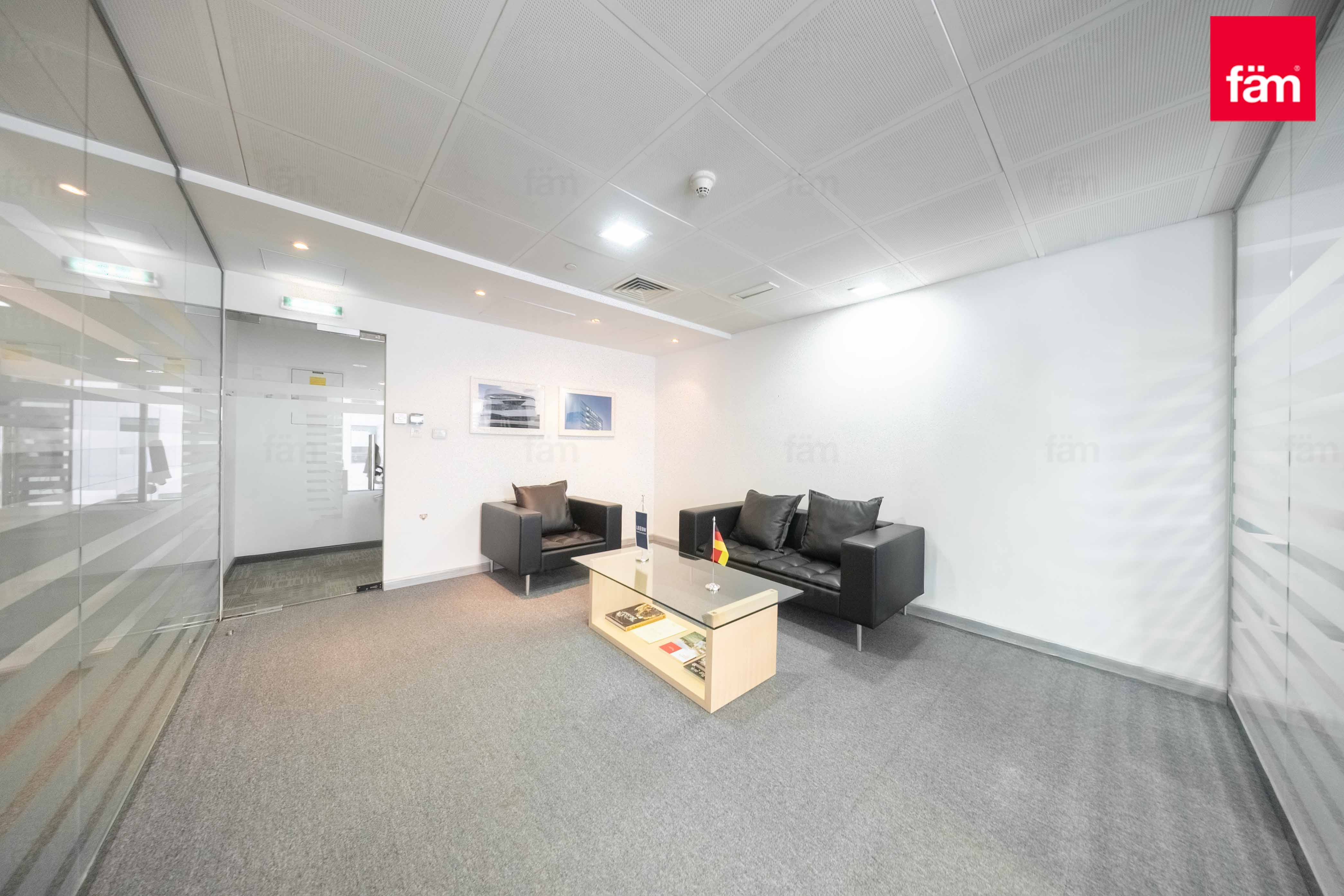 Near Metro | Vacant | Low Floor | Community Expert