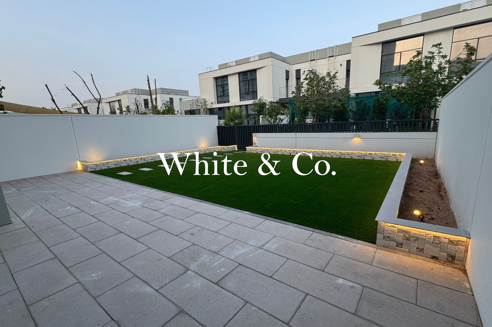 INTERNAL | LANDSCAPED | VACANT END FEB