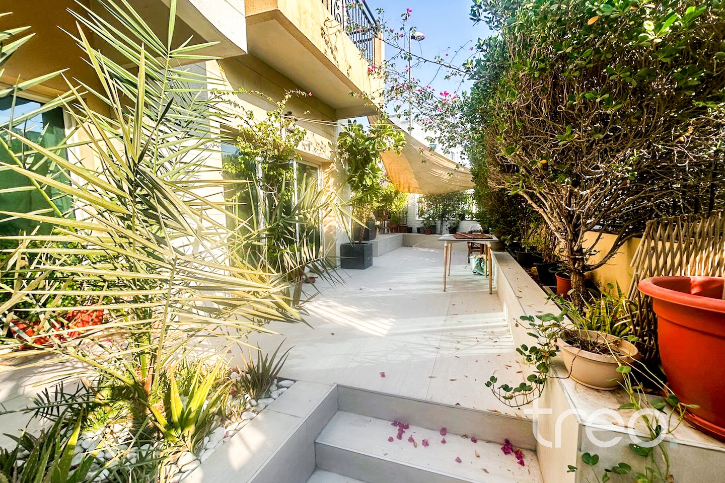 Westar La Residencia Del Sol | Great Location | End Unit |