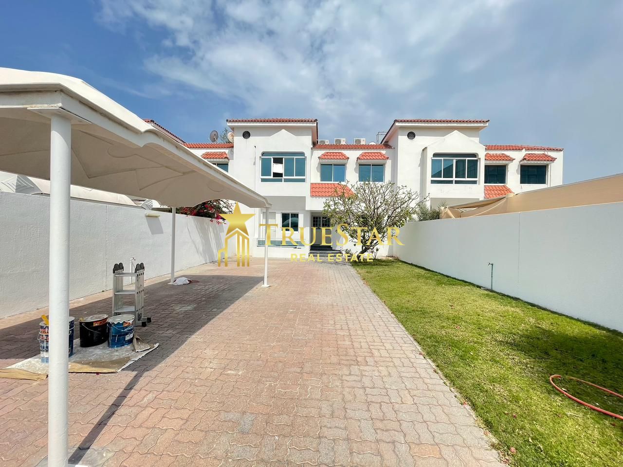 BRIGHT 3BR MAIDS PRIVATE GARDEN SEMI INDEPENDENT VILLA