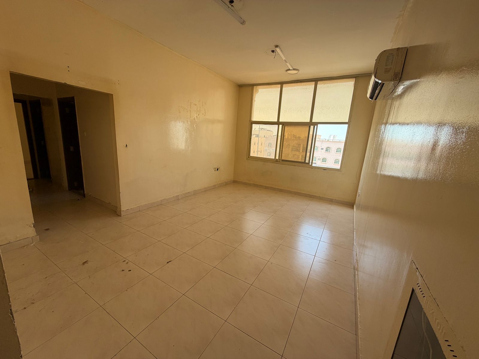 Largest and most beautiful one-bedroom apartments with split air conditioning, maintenance included, easy access to Sharjah and Dubai exits.