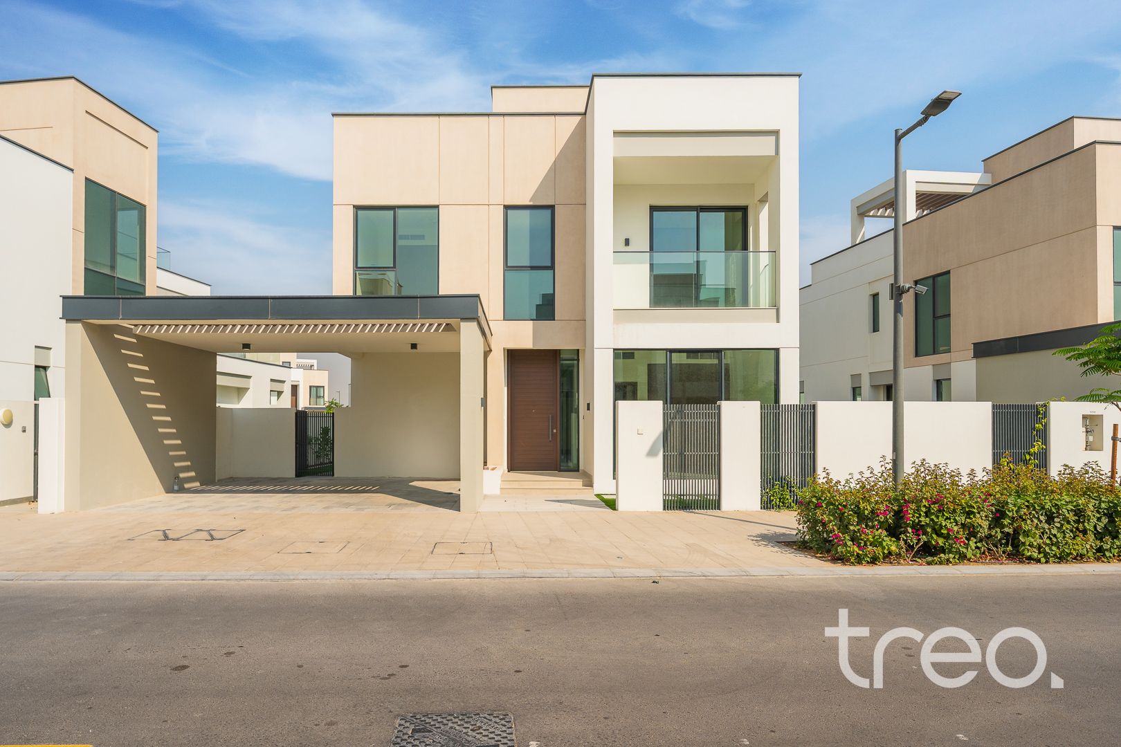 Luxury Garden | Brand New | Park Backing