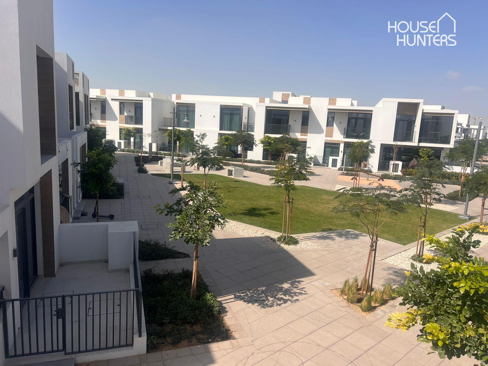 Single Row | Backing Park | So close to amenities