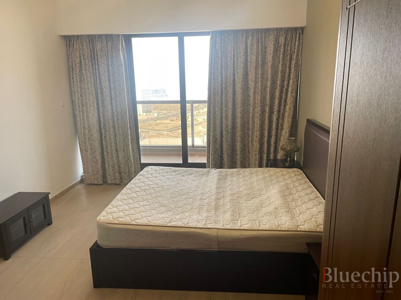 SEMI FURNISHED | OPEN VIEW | DECENT SIZE