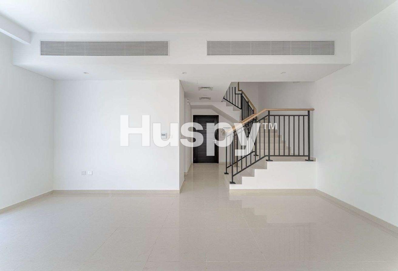 Corner Plot | Closed Kitchen | Vacant