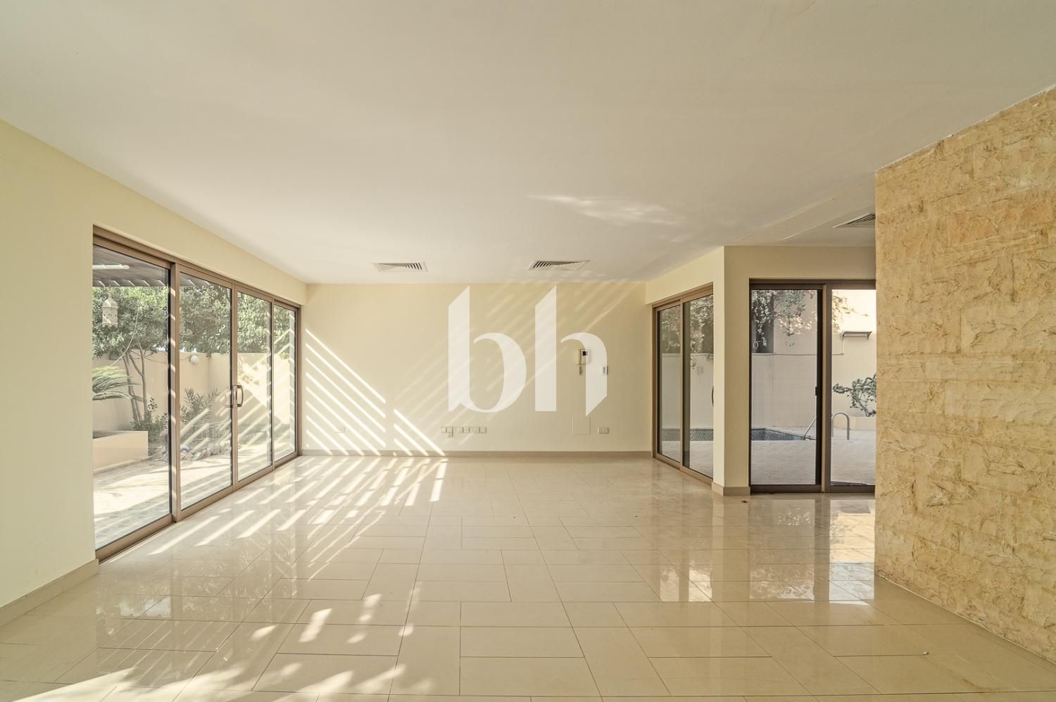 Rented until 2027 | Huge Layout | Park View