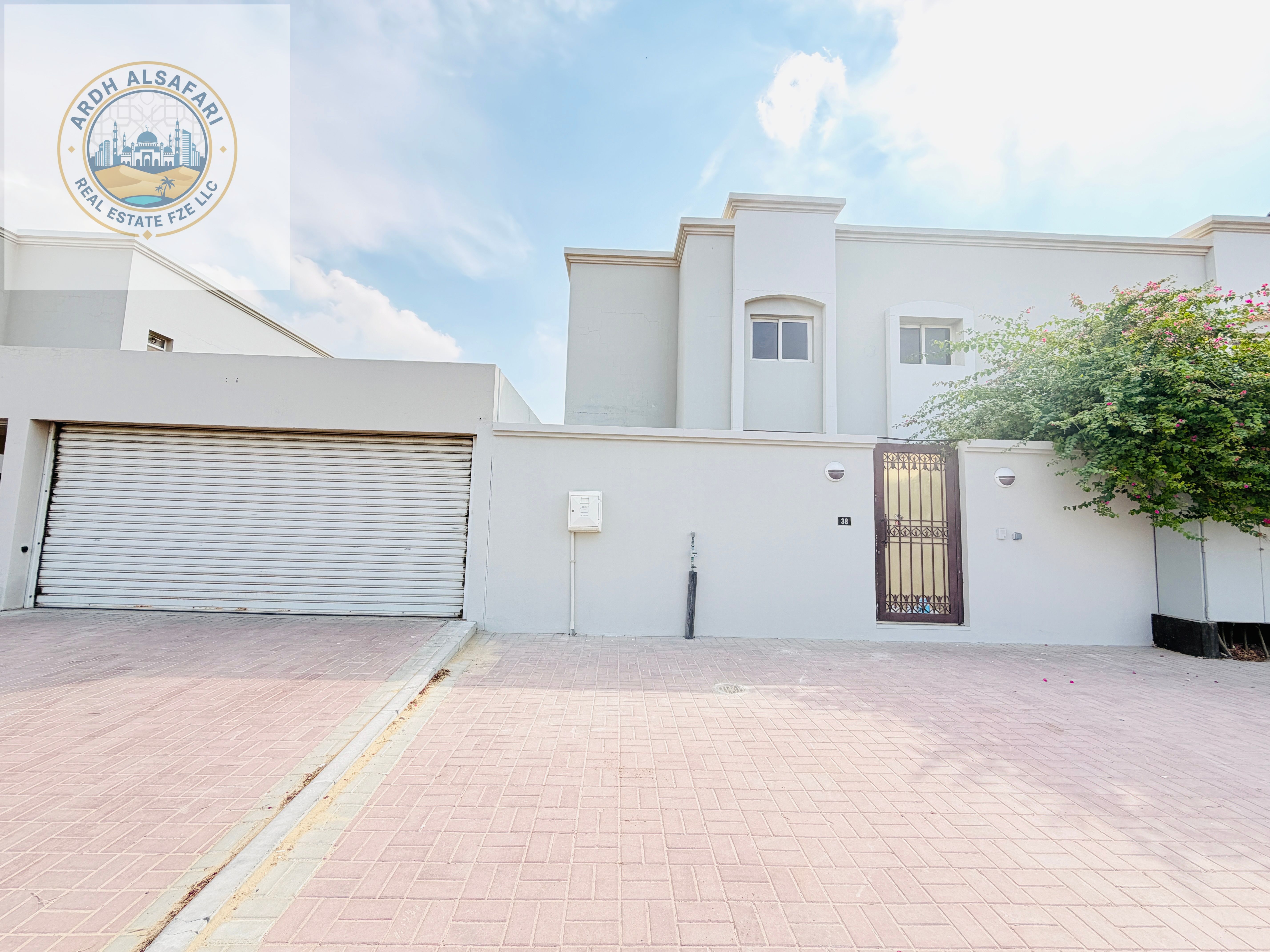 Move-In Ready! Renovated 4BR + Maid Villa with Parking – Barashi
