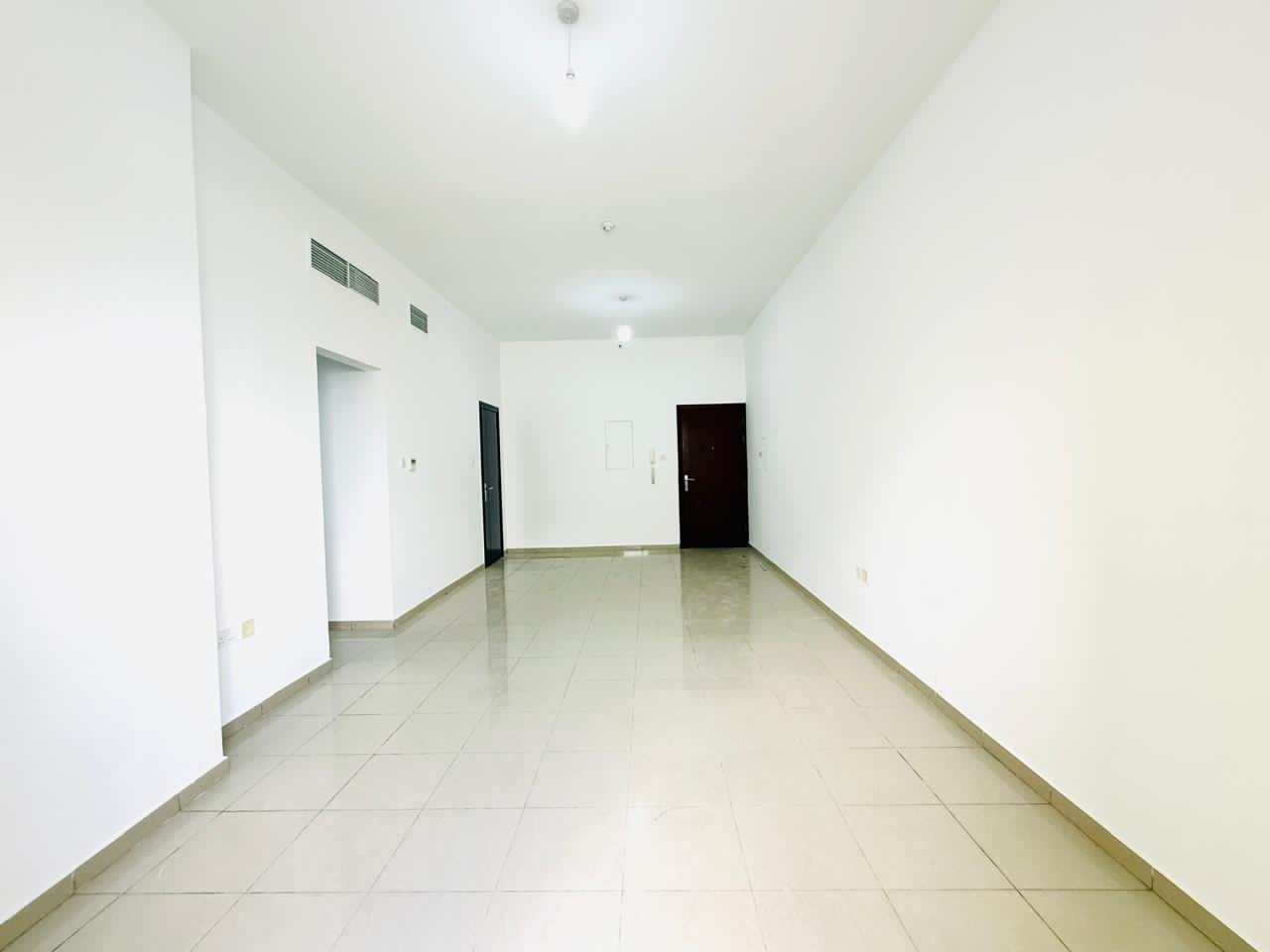 Elegant 2Bhk Close To Pond Park For Family With All Facilities Gym Pool Maintenance Free