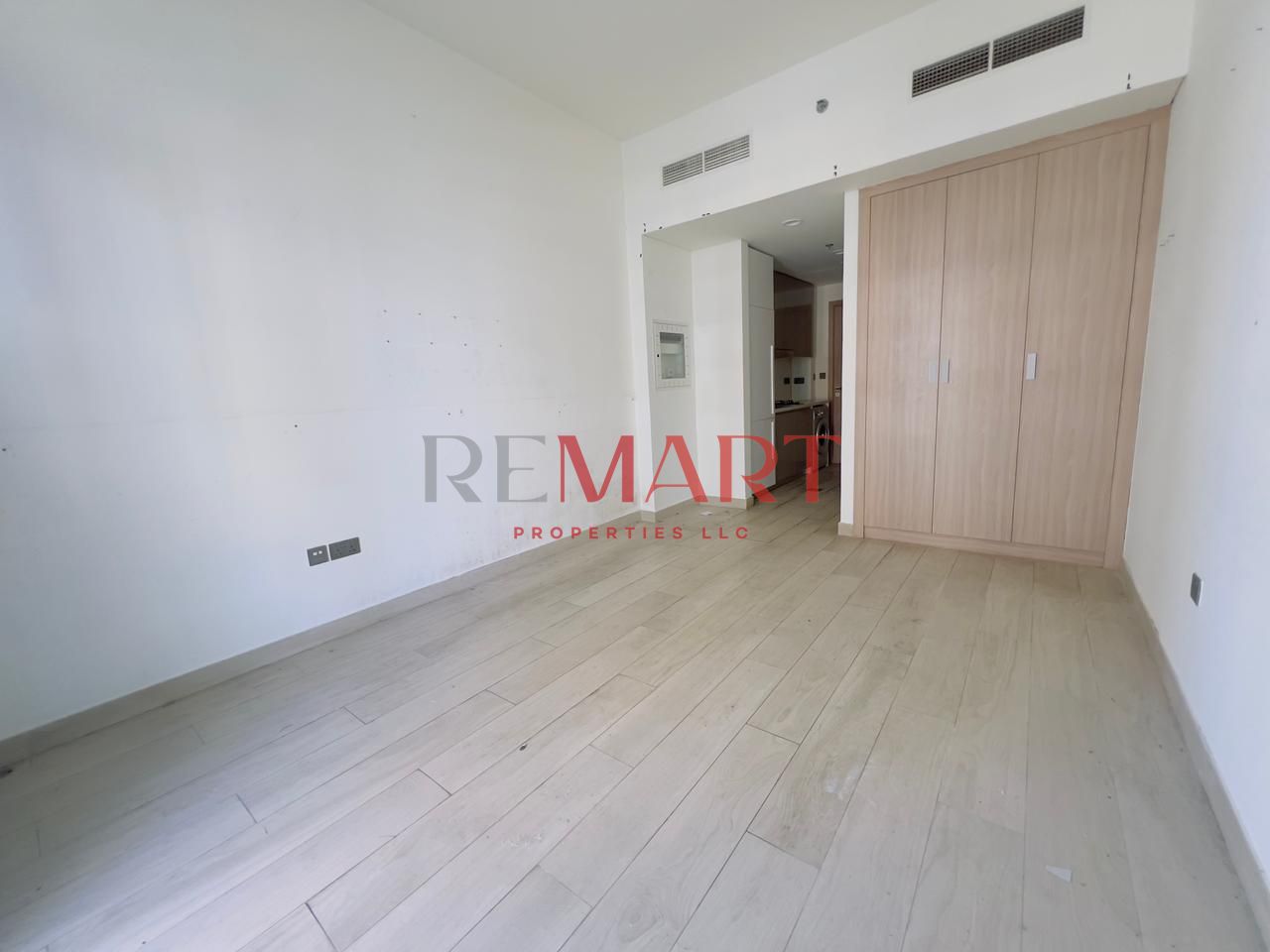 Modern Studio Apartment for Rent | Azizi Riviera | Prime Meydan Location