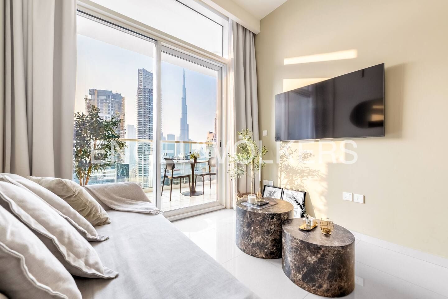 Burj View| Great ROI| Vacant on transfer