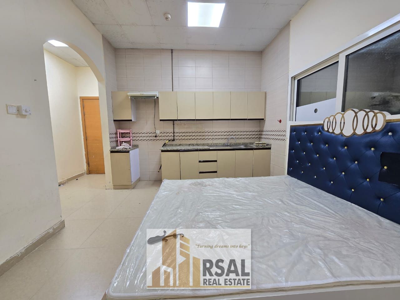 Lavish Family Studio Close To Safari Mall just 19k Rent