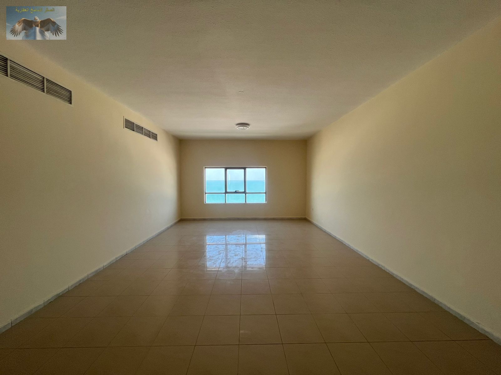 A unique opportunity: three rooms with full sea views – perfect for relaxation lovers.