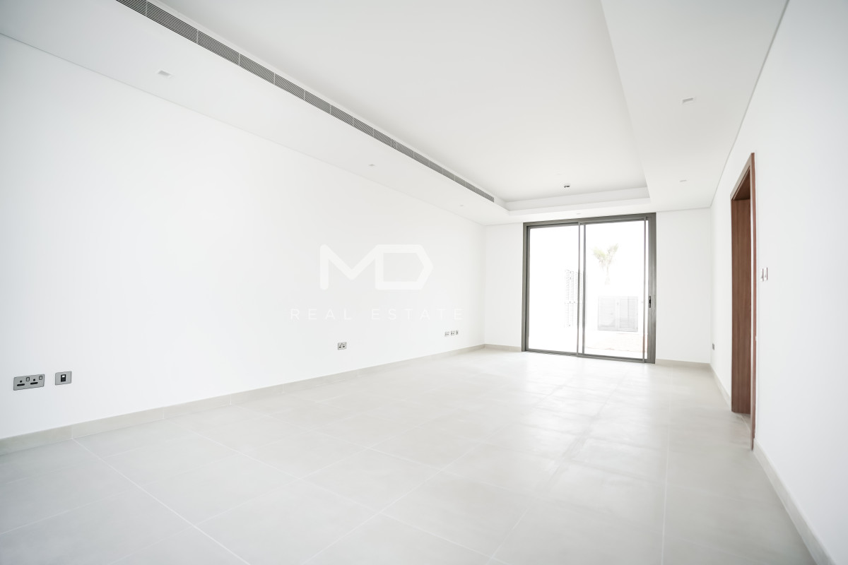 Ready to Move In | Corner Unit I Prime Area