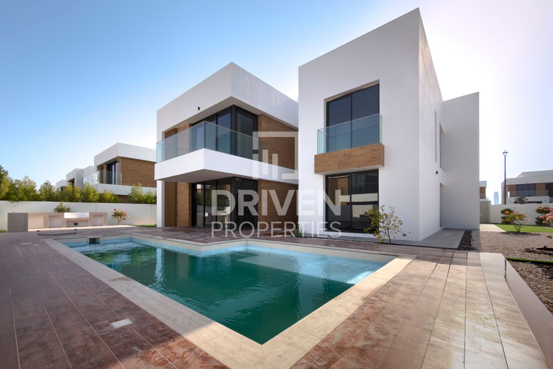 5BR Vacant Villa | Private Pool and Private Garden