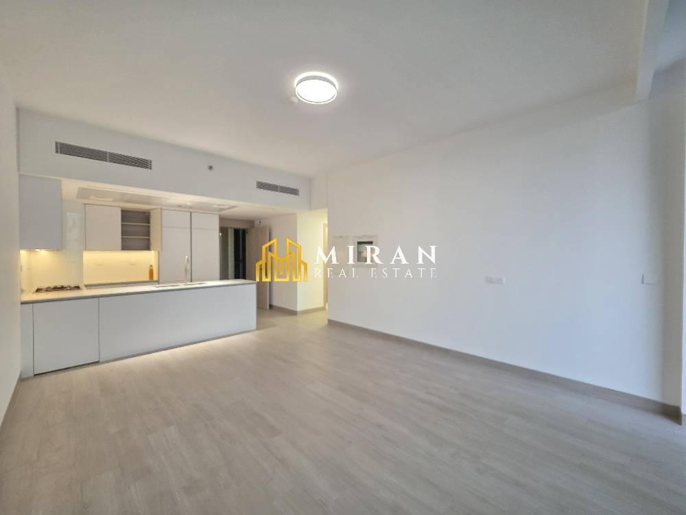 Mid Floor - Park View - Brand new