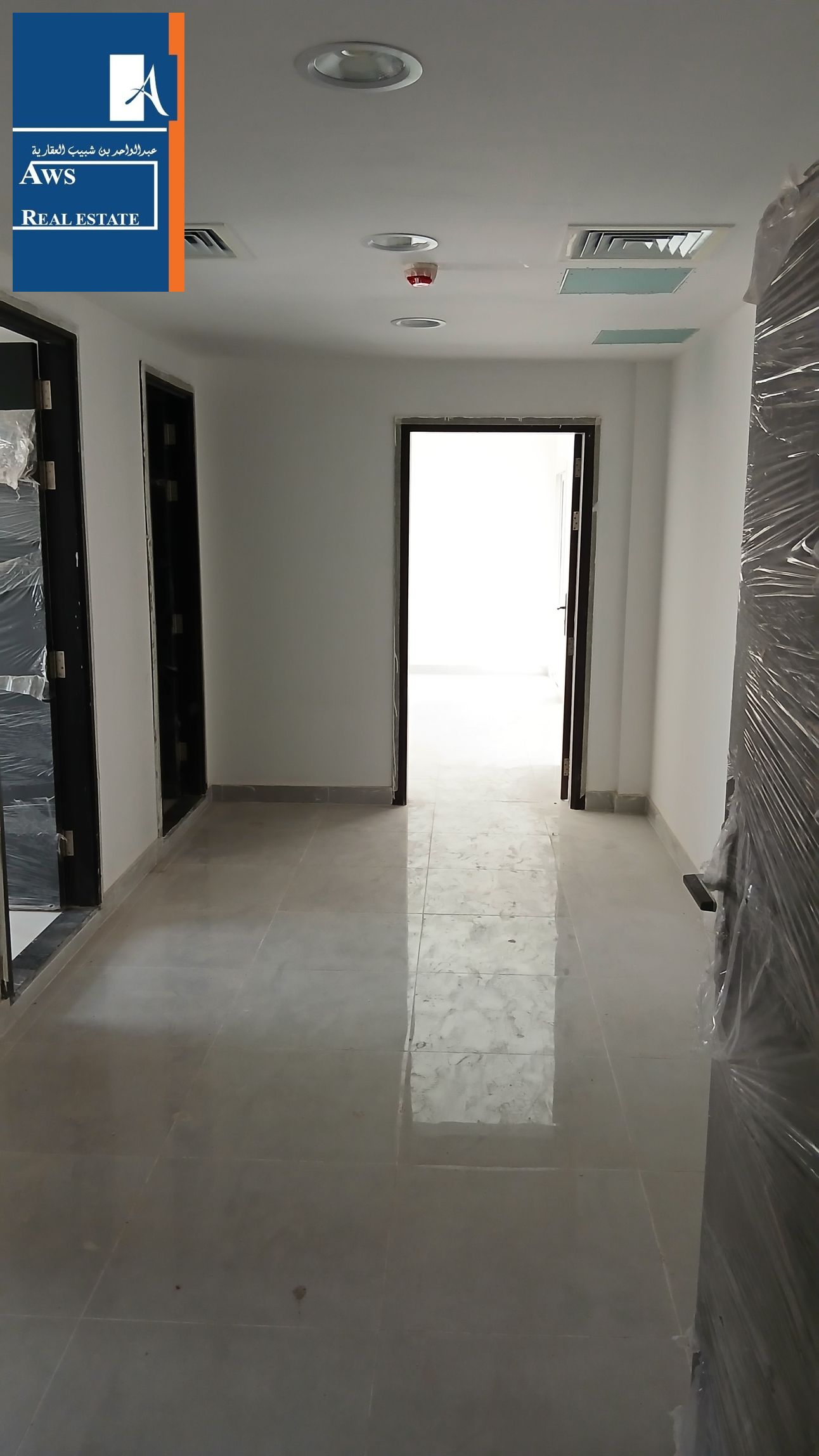 Bright Office Space in Prime Bur Dubai Location