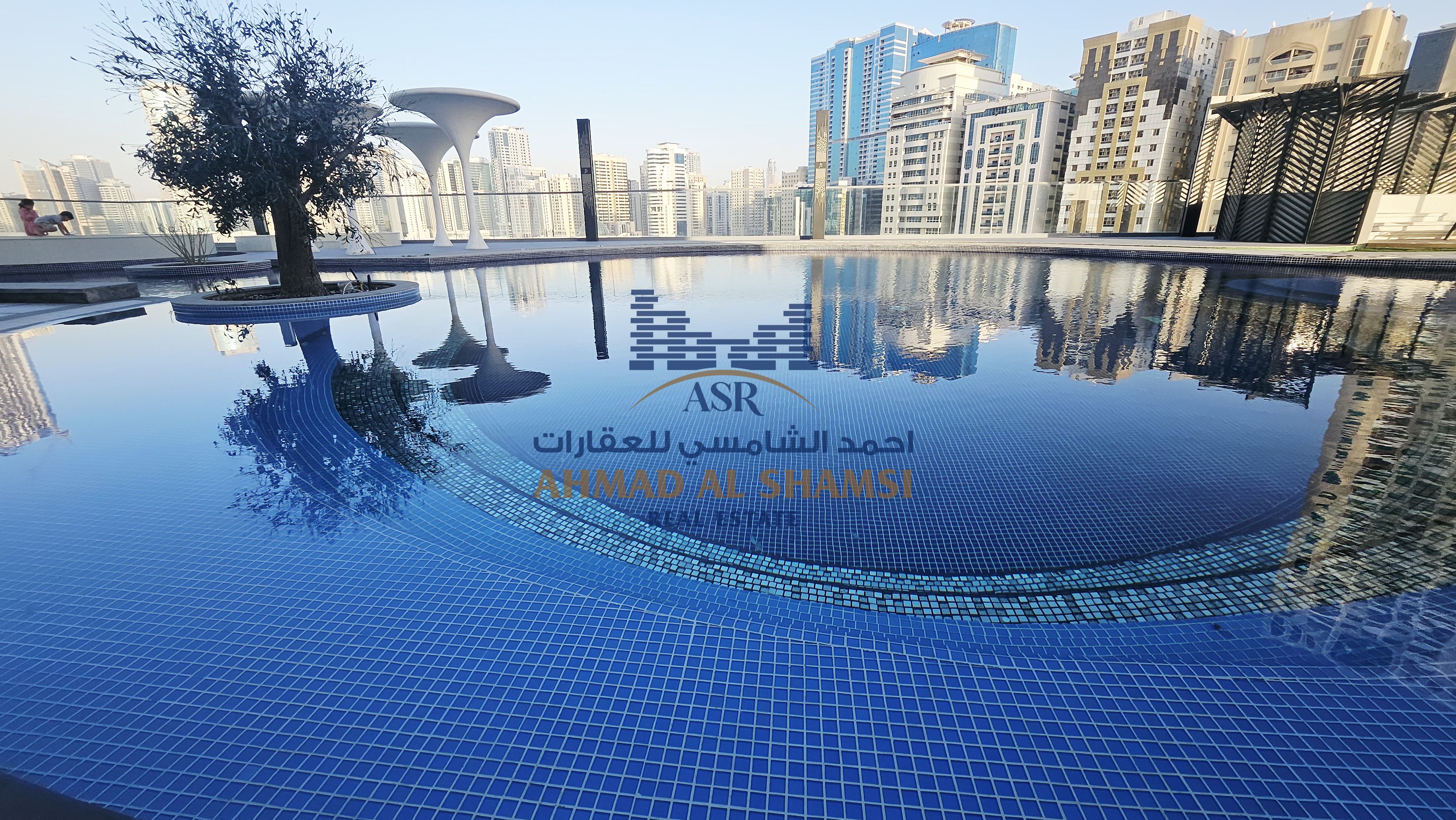 Luxurious || Brand New || Fully sea || 5 BHK + Maid || All Master || Balconies || Huge Hall || 3 Parking || Gym, Pool, Play Area || Available On very prime location