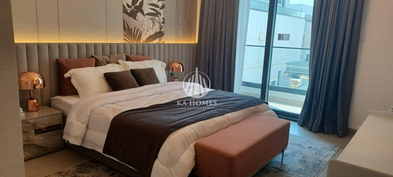 Ready-to-move-in villas. . . Freehold ownership. . . Fully furnished. . . Registration and maintenance fees discounted