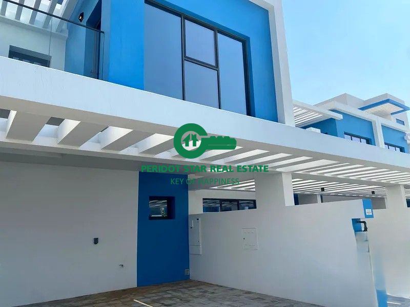 Spacious Apartment 5 Bed Room | Prime Location | Ready To Move