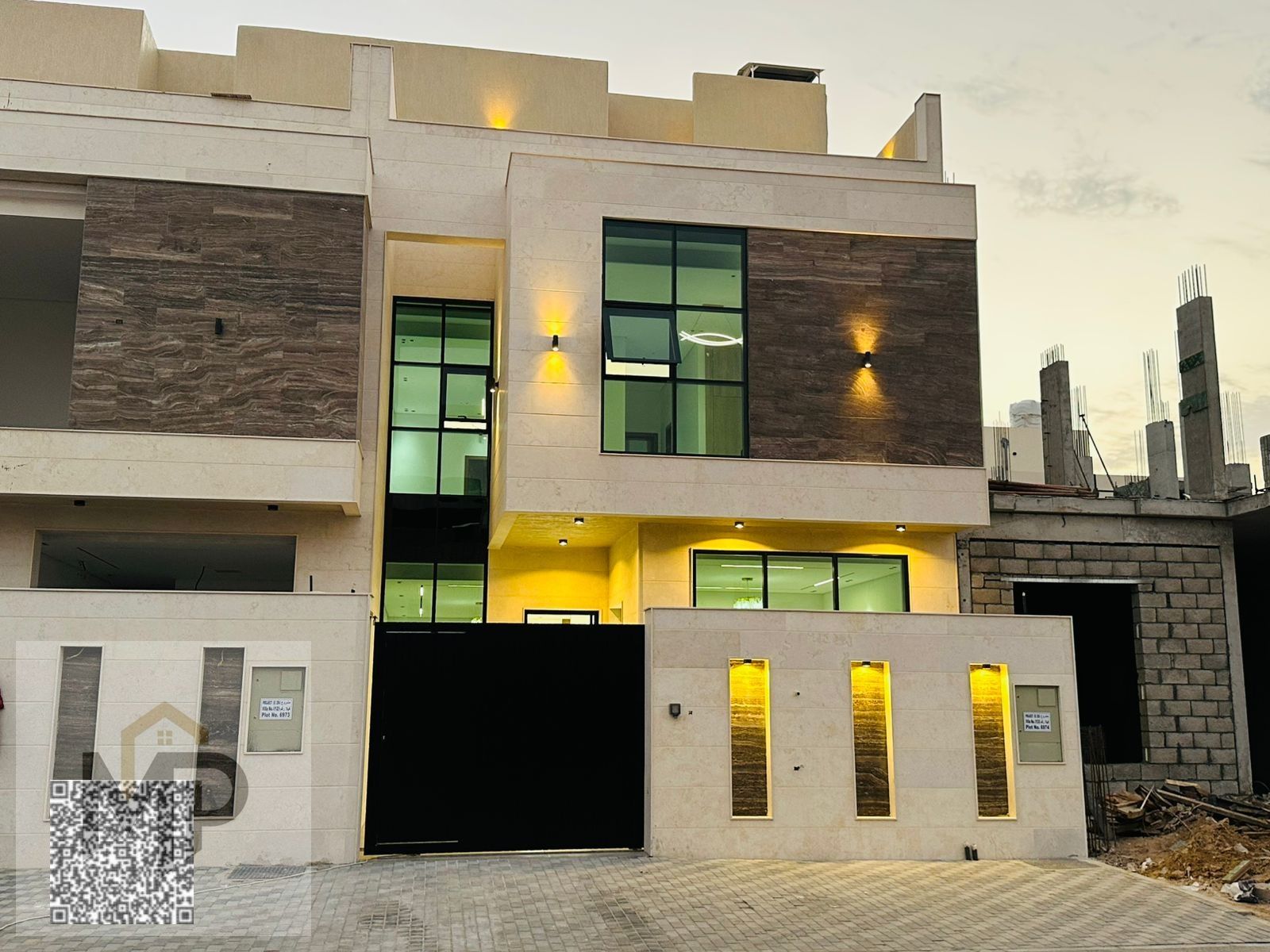 Villa for sale in Ajman at a bargain price, all fees included. Excellent location. Freehold ownership for life for all nationalities with bank financi