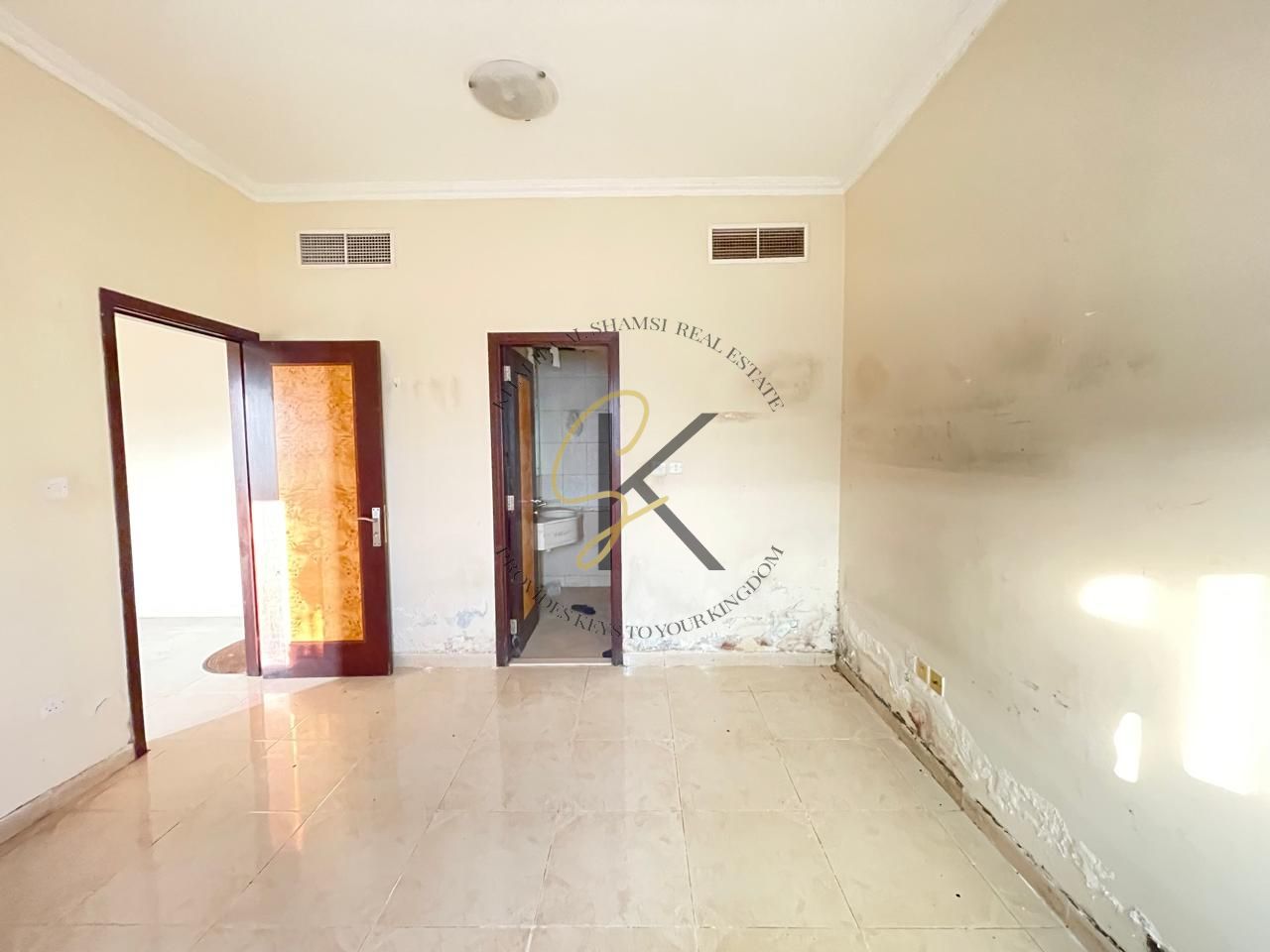 Spacious Unfurnished 1 BHK Apartment with Dedicated Parking for Rent in Muwailah, Sharjah | 940 Sqft | All Amenities | Prime Location