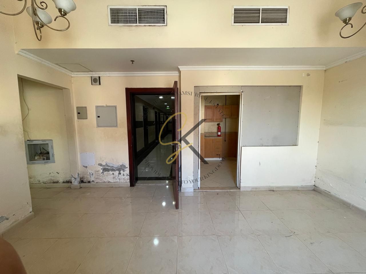 Spacious Unfurnished 1 BHK Apartment for Rent in Muwailah Commercial, Sharjah | 940 Sqft | All Amenities | Prime Location
