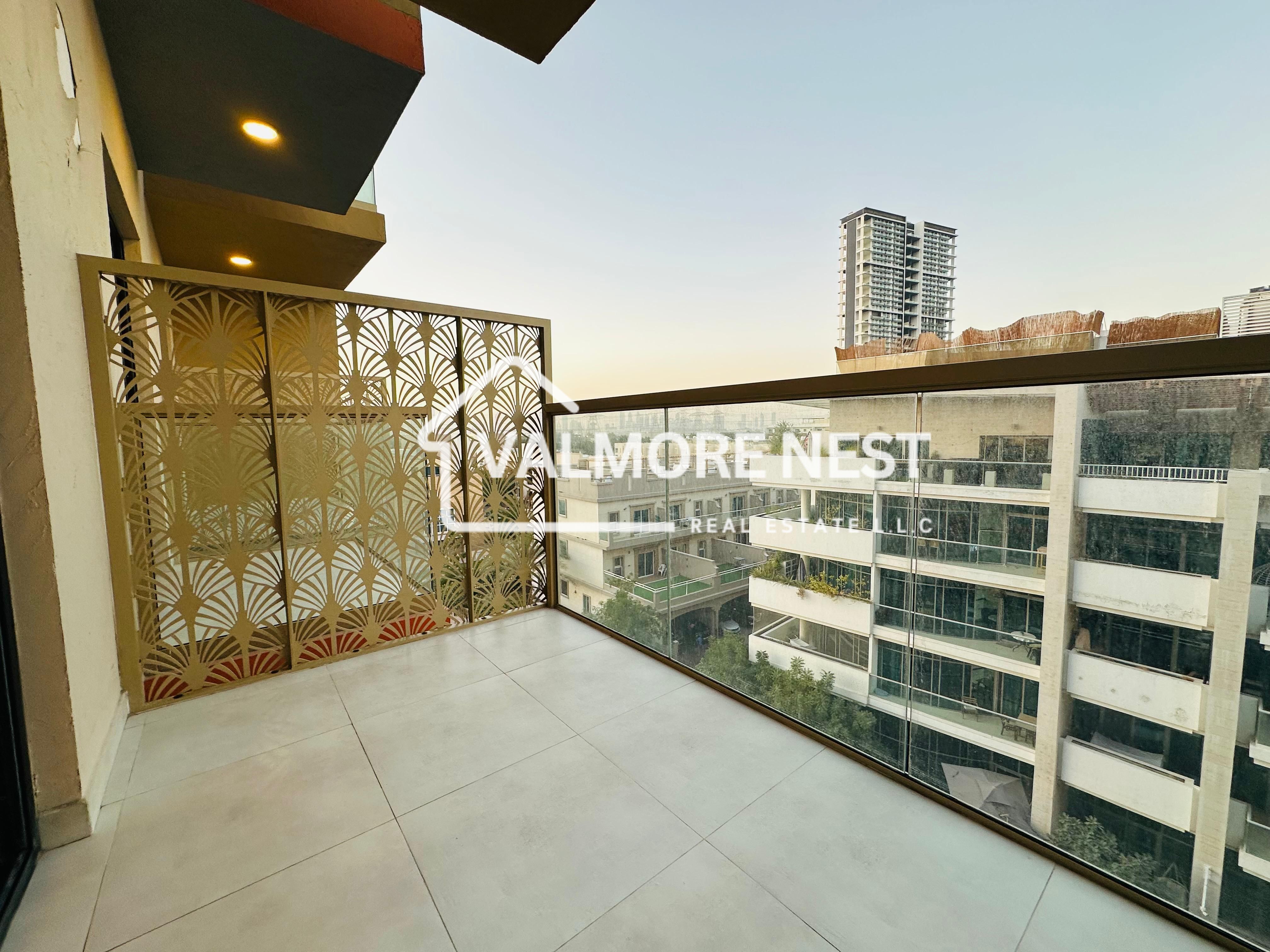 Elegant unit with great amenity I With balcony luxury I Prime location