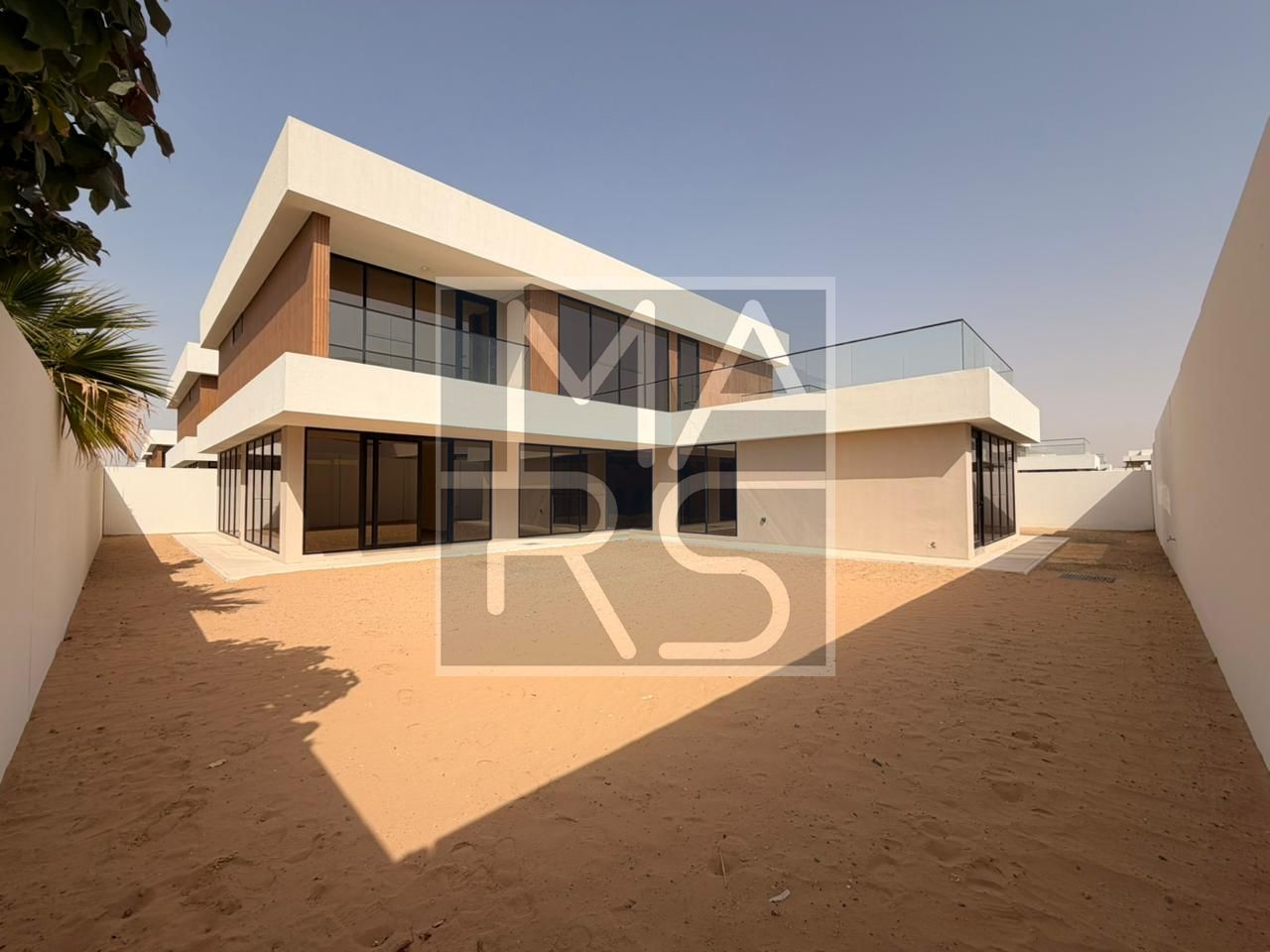Luxury 5-Bedroom Villa with Premium Finishes with Driver Room