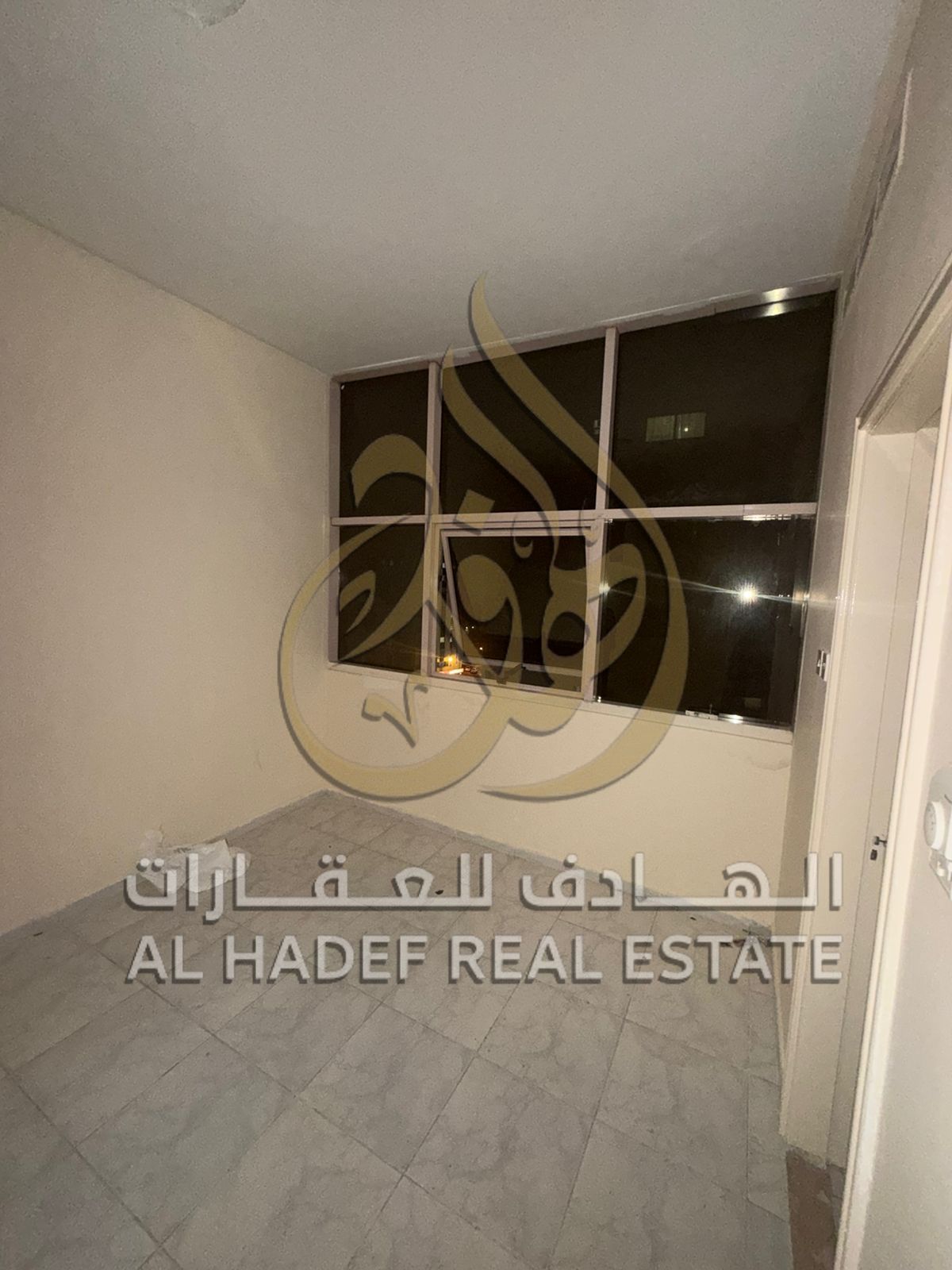 Studio available for annual rent in the Qasmiya area. Payment in 4 or 6 installments. Security deposit in cash.