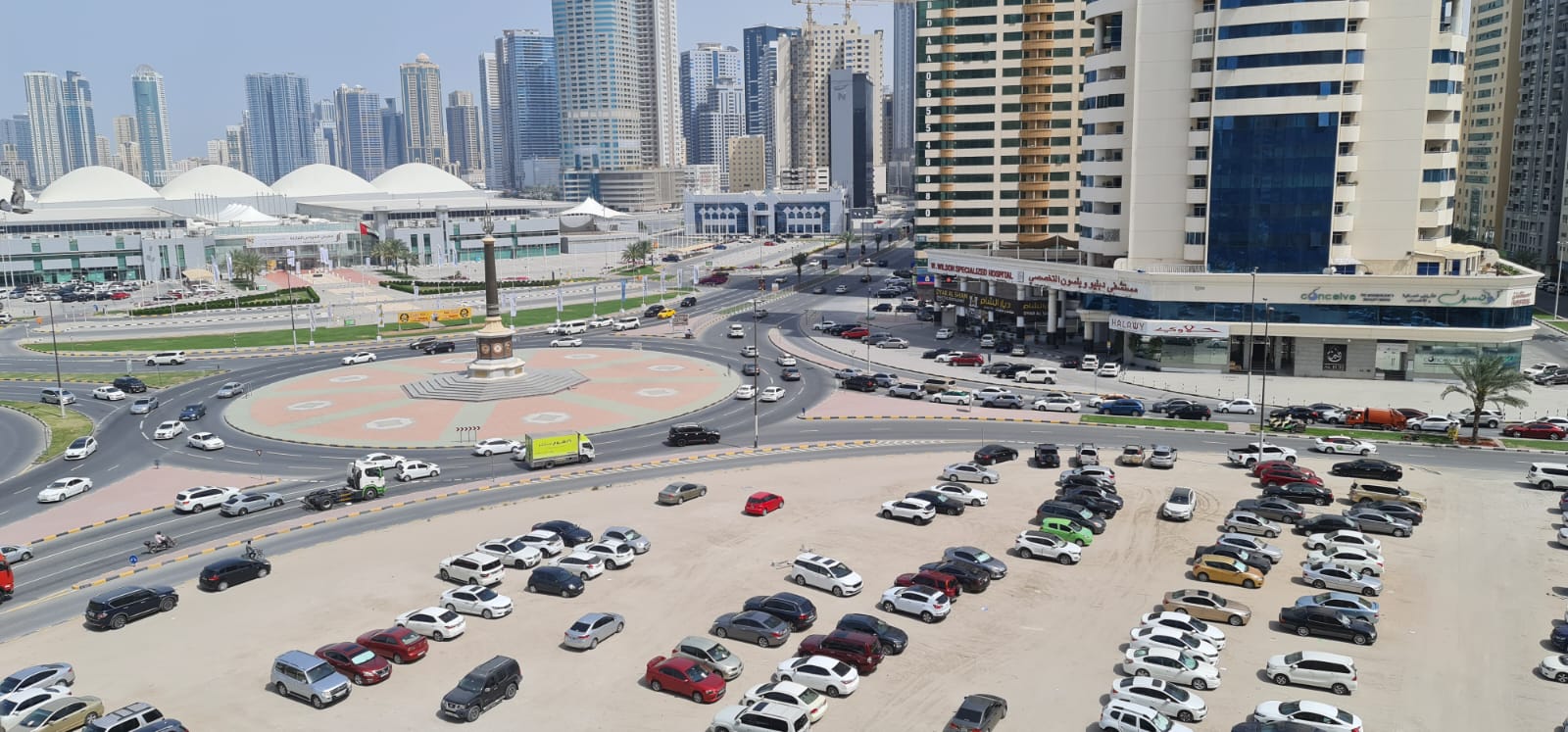 Parking \ Open View \ Spacious Area \ Family Residence