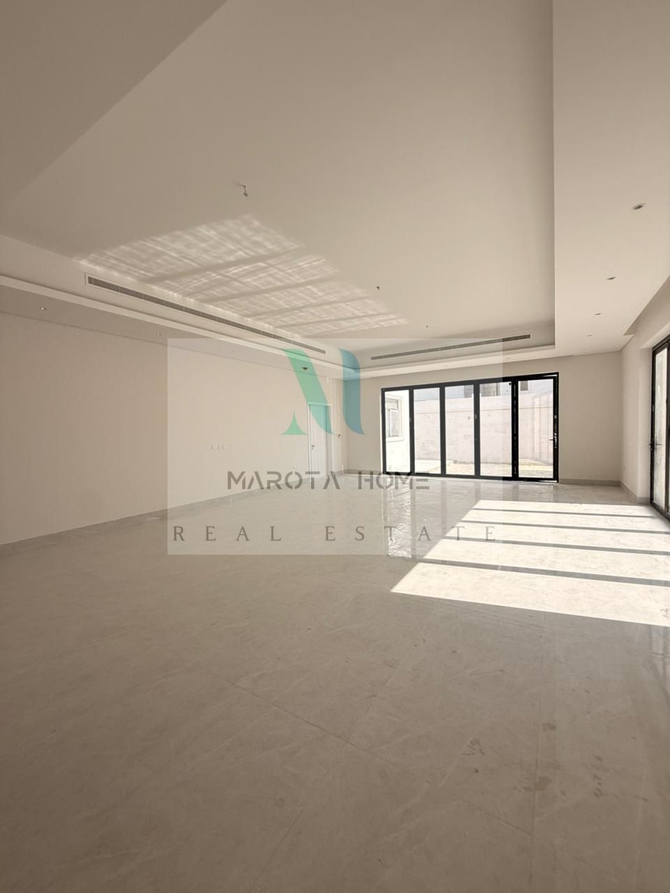 Villa For Rent, 6 Master Bedrooms, Prime Location