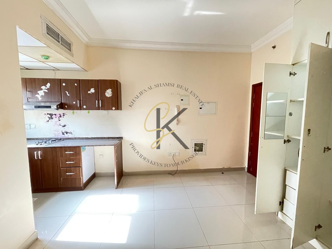 Comfortable Unfurnished Studio Apartment for Rent in Muwailah, Sharjah | 440 Sqft | All Amenities | Prime Location