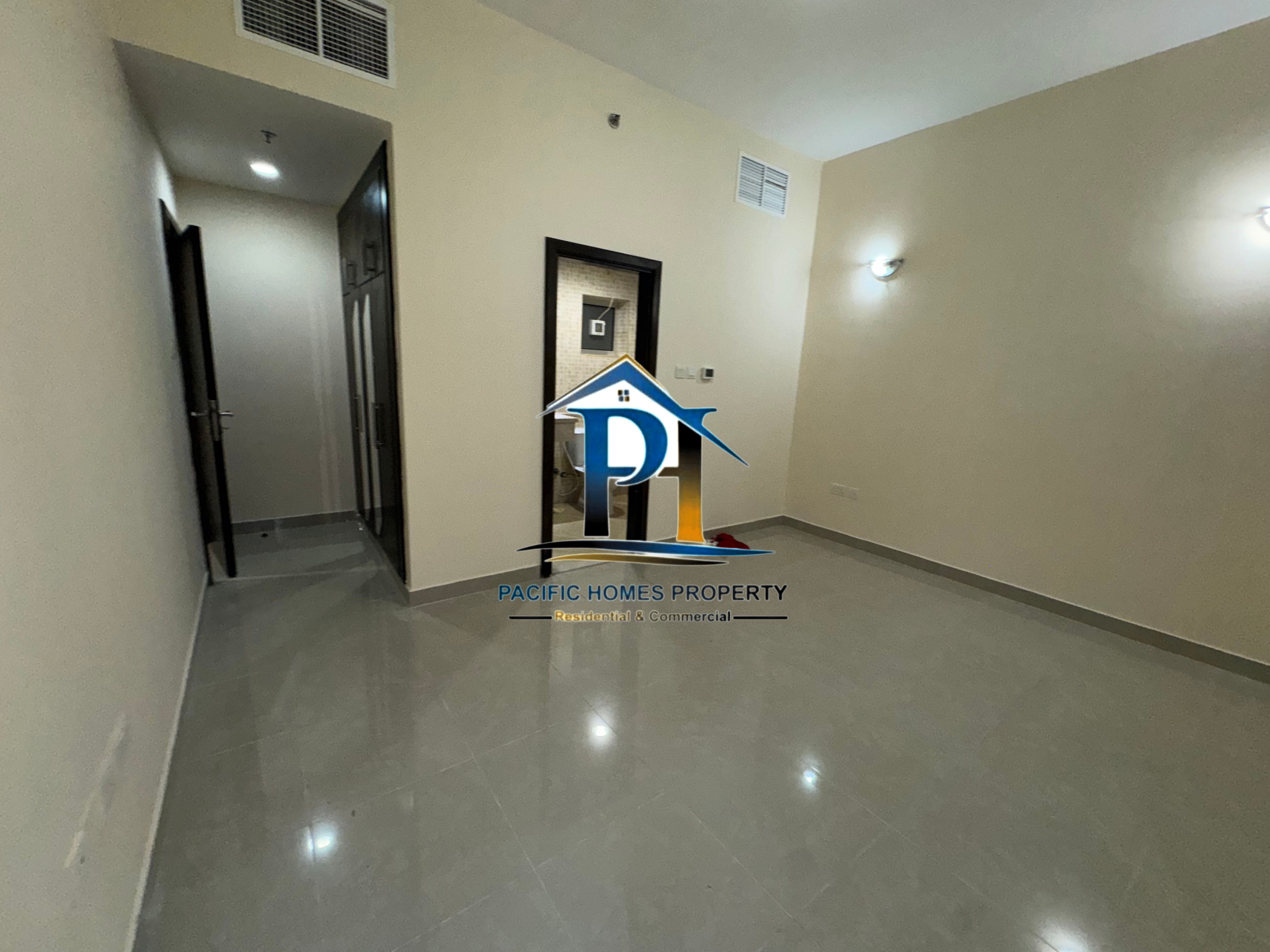 CENTRAL GAS FREE| 2 BATH | STORE ROOM| CLOSE KITCHEN| FULL FACILITIES