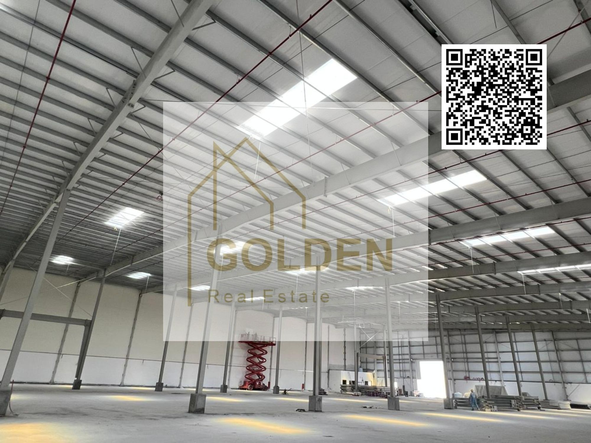 30AED per sq. ft total Area: 95,000 sq. ft. A large, modern industrial warehouse for annual lease located in Umm Al Quwain.