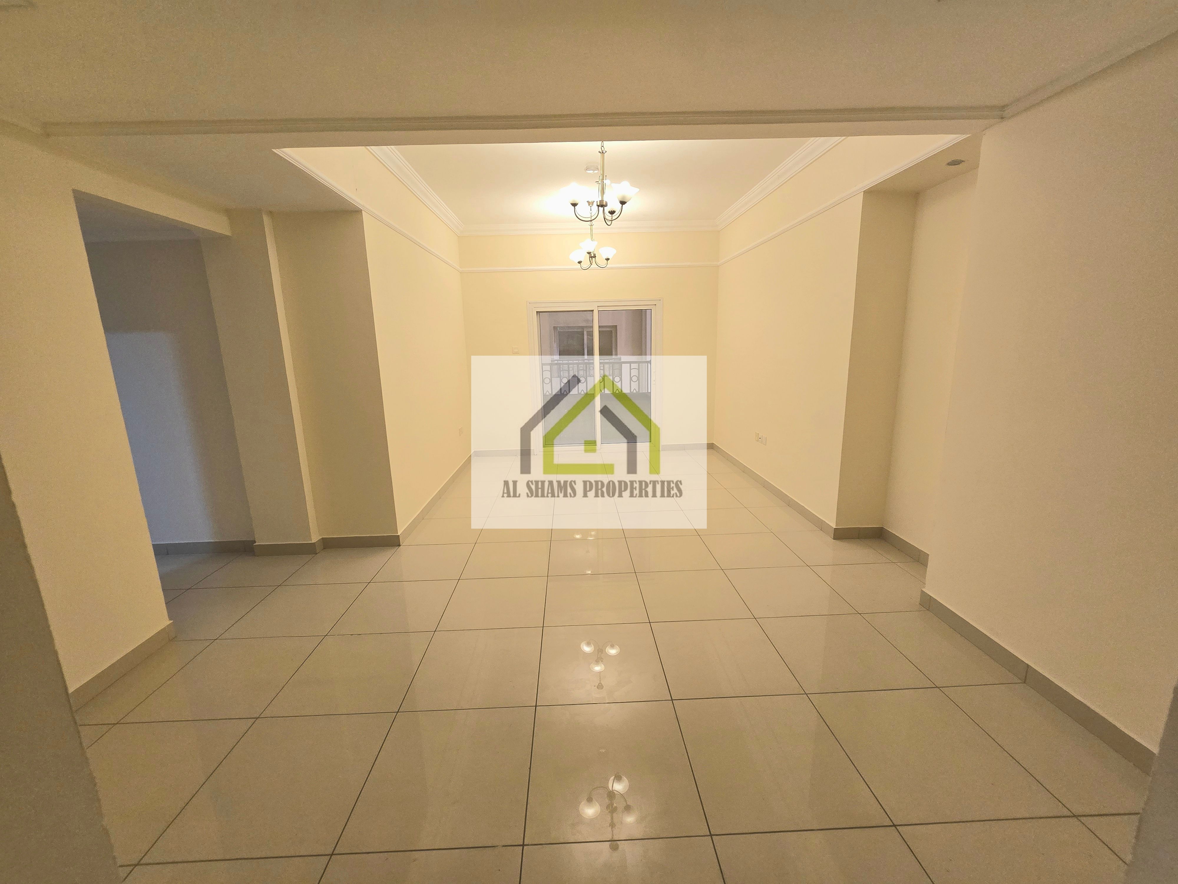 Specious 2BR|Balcony|Free parking|Near park and Mosque