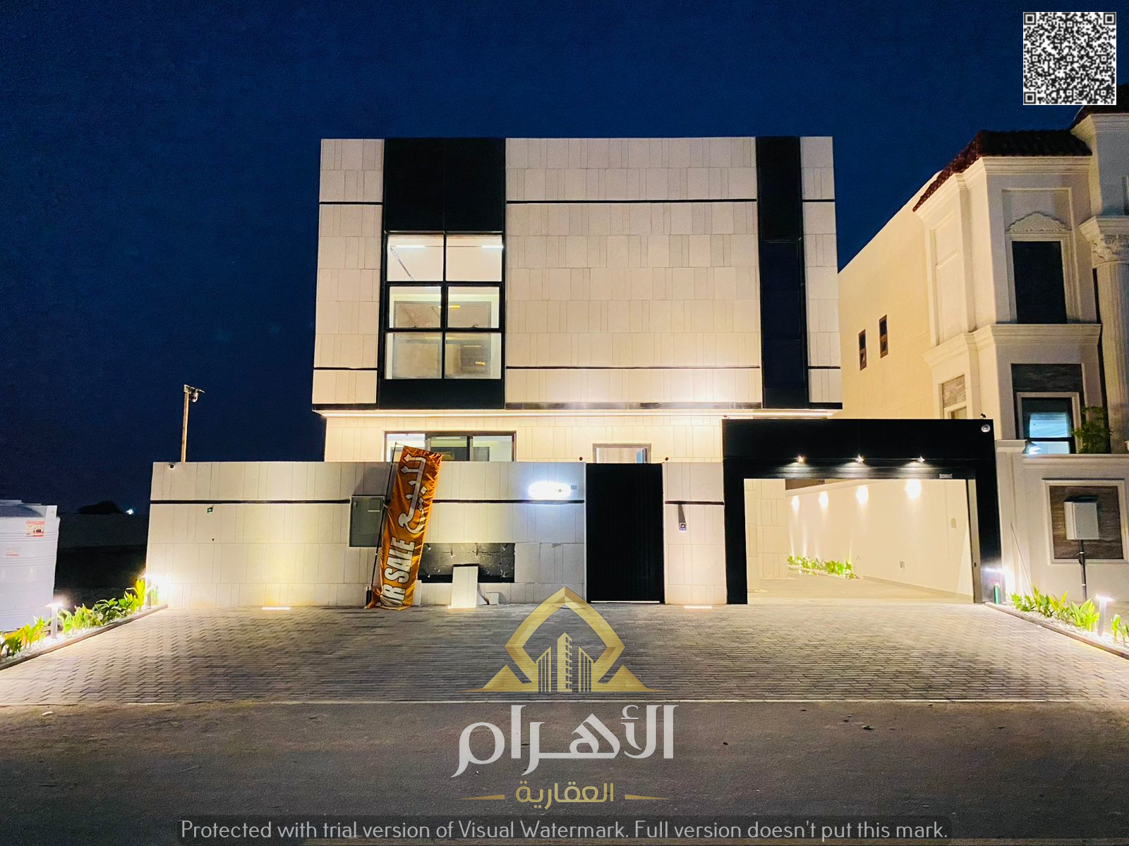 Price including registration and ownership fees - Luxury two-story villa with a roof - and a very private swimming pool