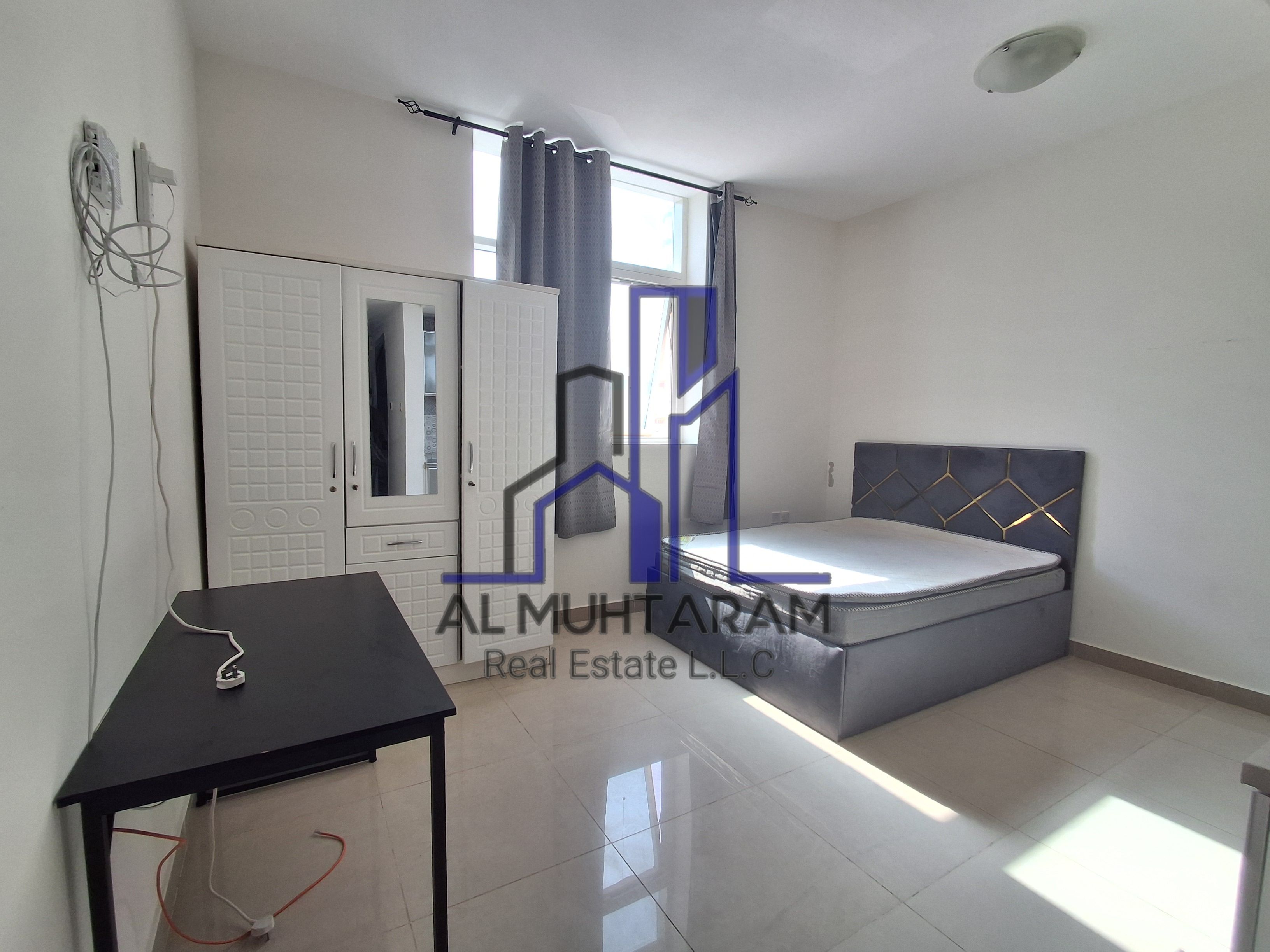 Spacious studio apartments with Furnished available for family