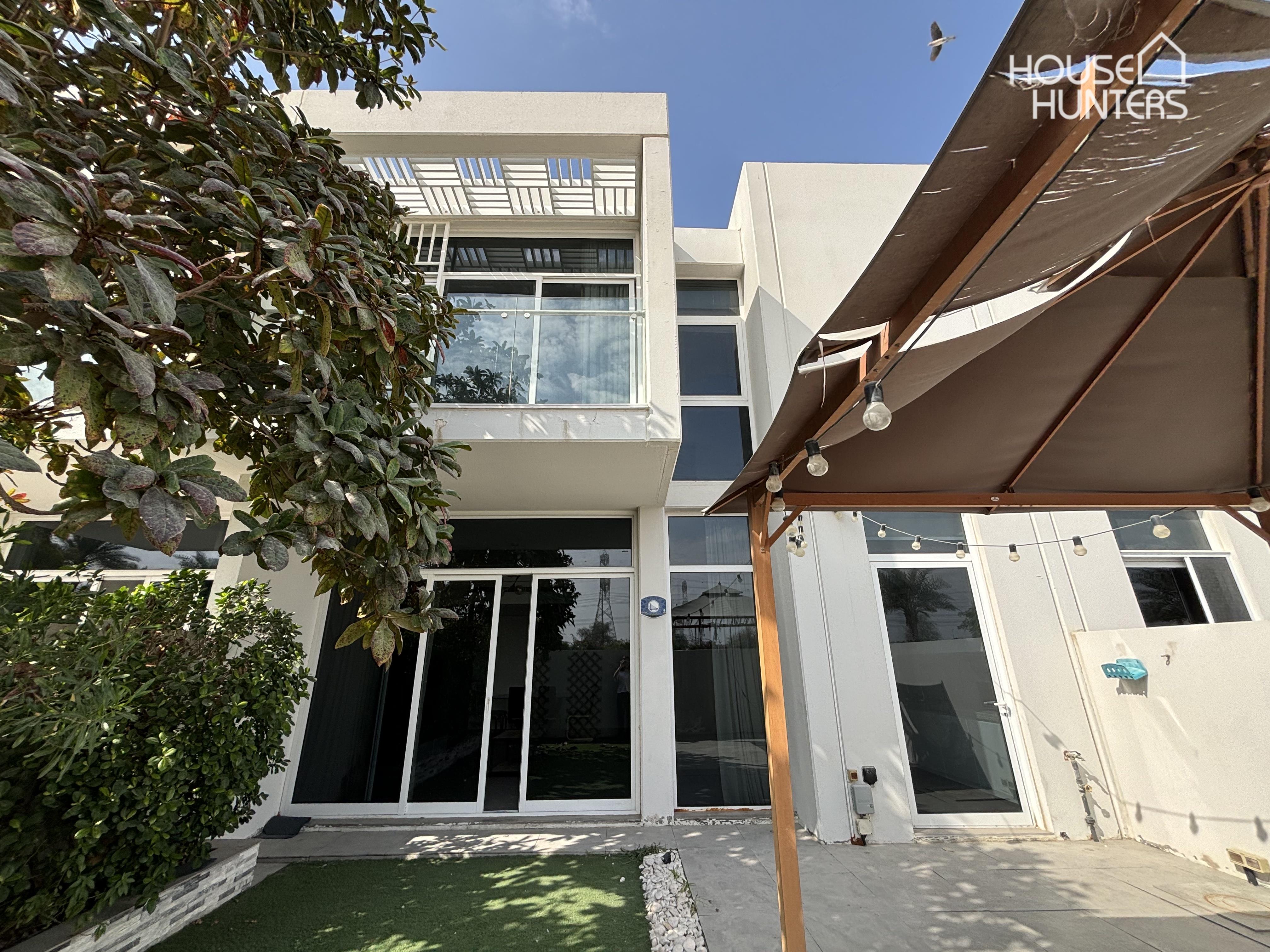 Stunning Townhouse | Spacious Living | Family Home