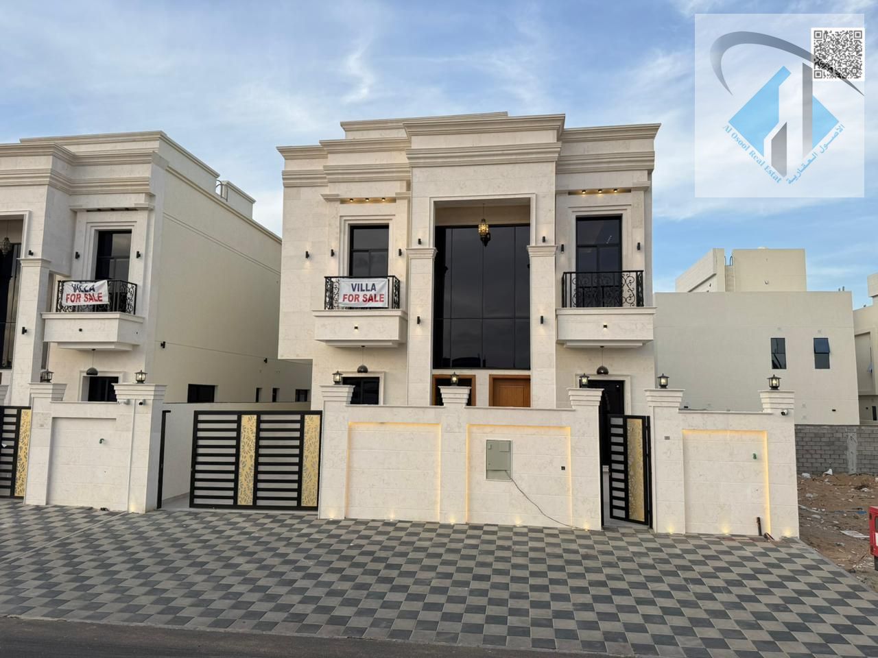 Villa for sale, including registration and ownership fees, in a very prime location.