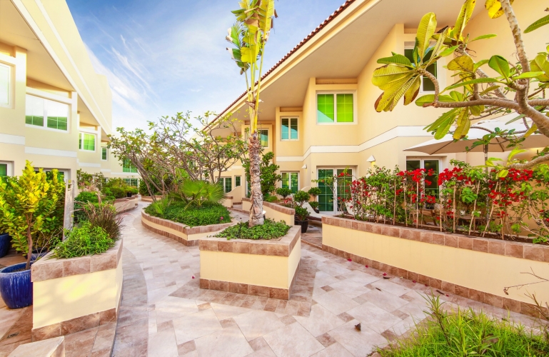 NO COMMISSION | Private Terrace| Renovated 1BR | Steps from the Beach & Canal