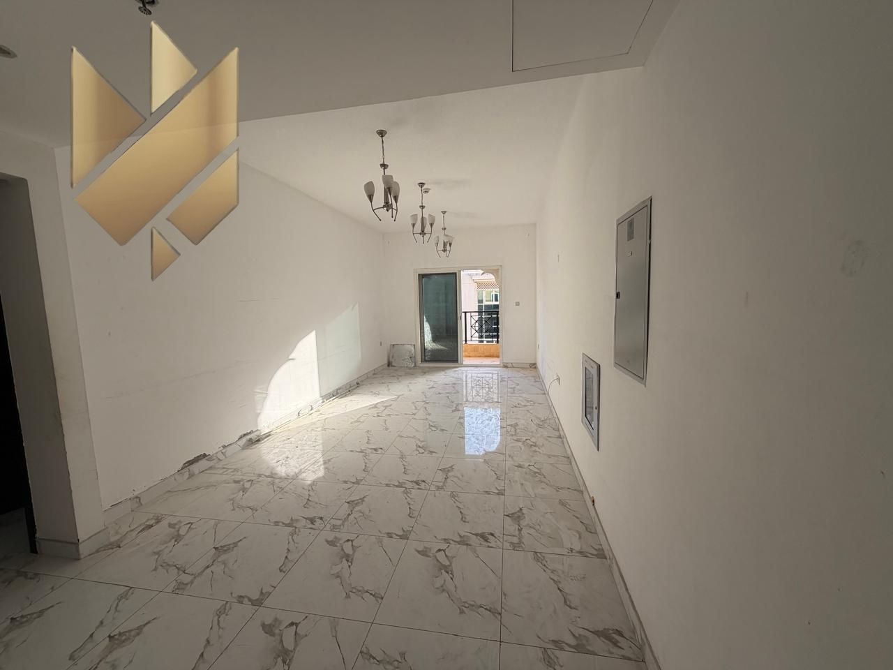 Beautiful 2-bedroom apartment with living room | Balcony with a view | Spacious | Family building