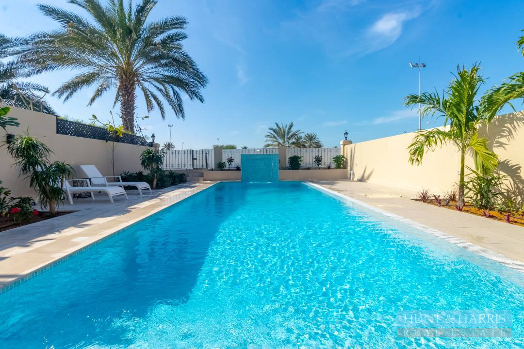 3 Bedroom Townhouse for Rent in Al Hamra - Private Pool - Furnished