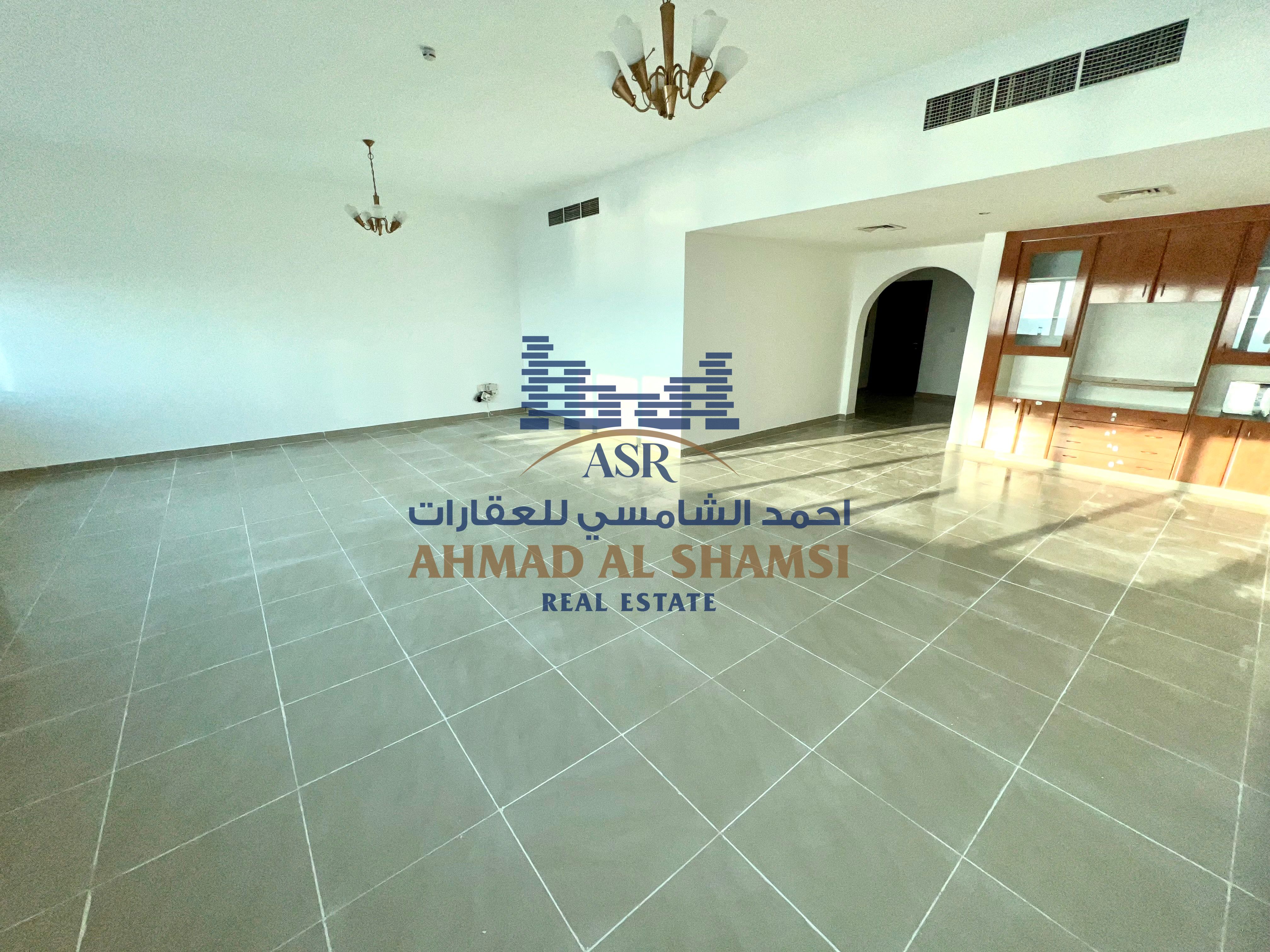 Specious 3 bhk apartment || with parking Sea view || Gym and pool playing area || Easy access to Dubai