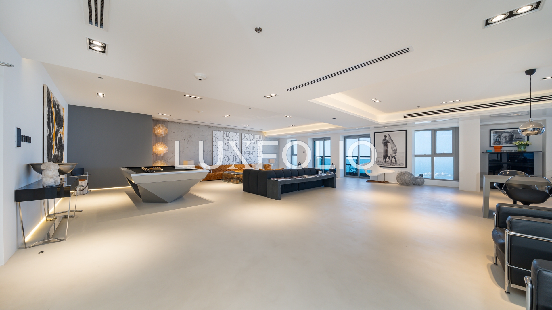 Penthouse | Panoramic Sea View | Luxuriously Modern
